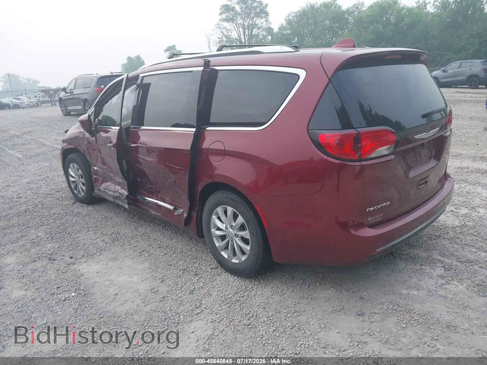 2018 CHRYSLER PACIFICA - VIN: 2C4RC1BG6JR104787 - Фото 3