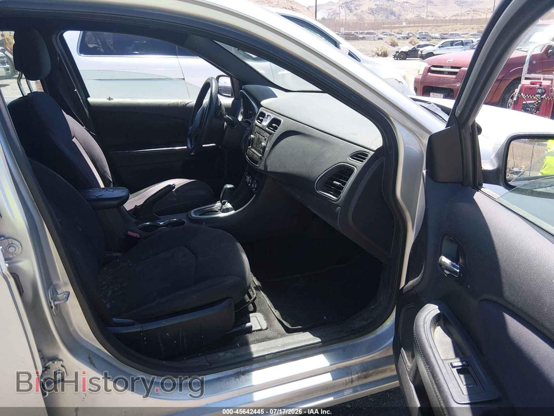 2012 CHRYSLER 200 - VIN: 1C3CCBAB4CN319896 - Photo 5