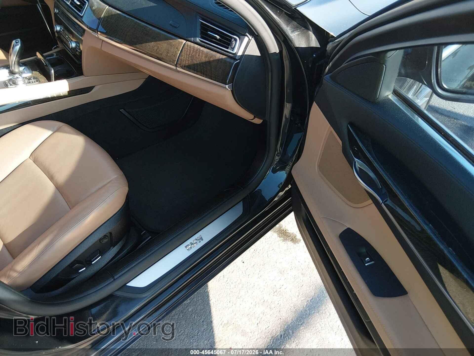 2012 BMW 740I - VIN: WBAKA4C59CC613660 - Фото 5