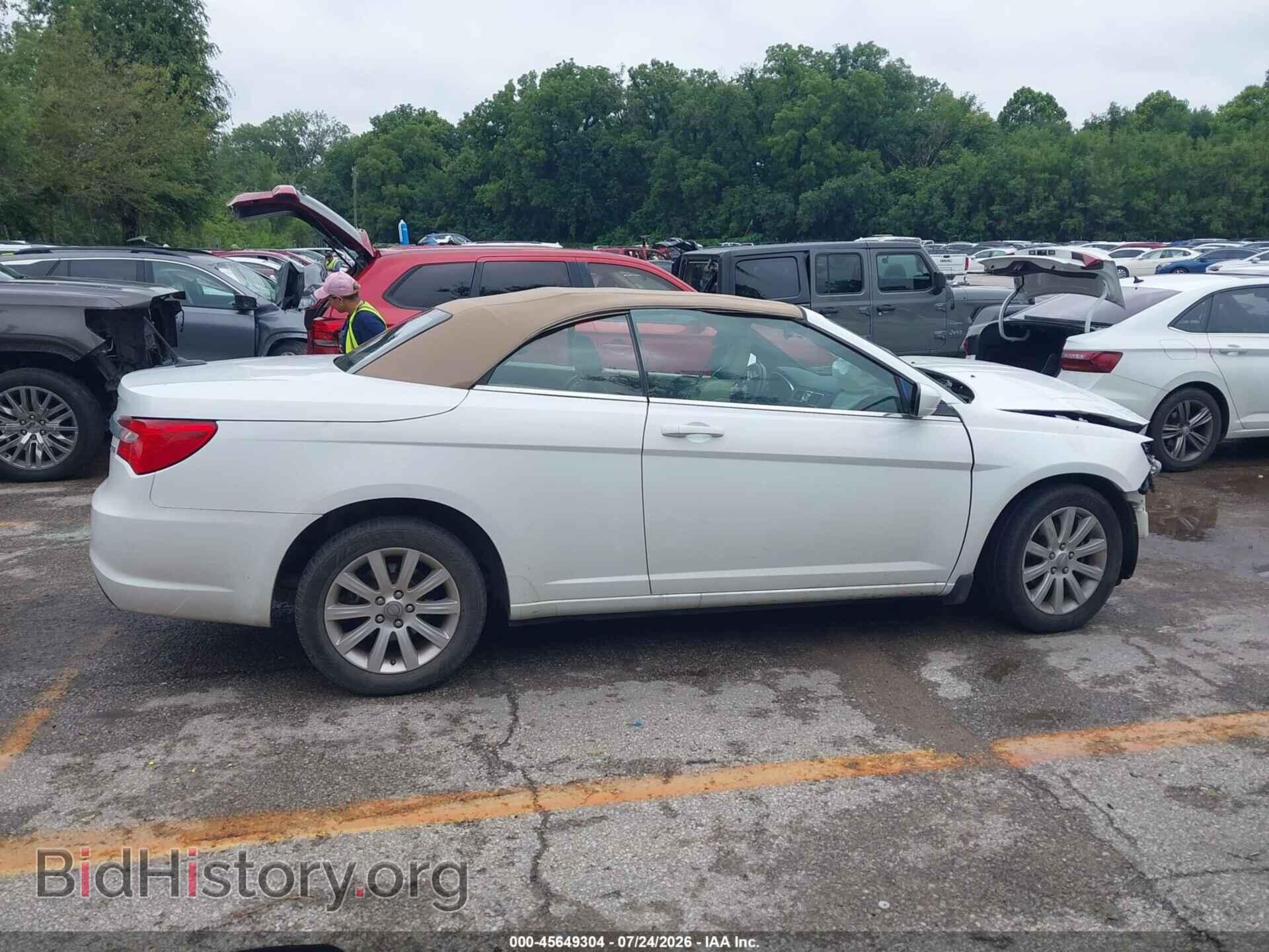 2011 CHRYSLER 200 - VIN: 1C3BC2EB0BN549777 - Photo 14