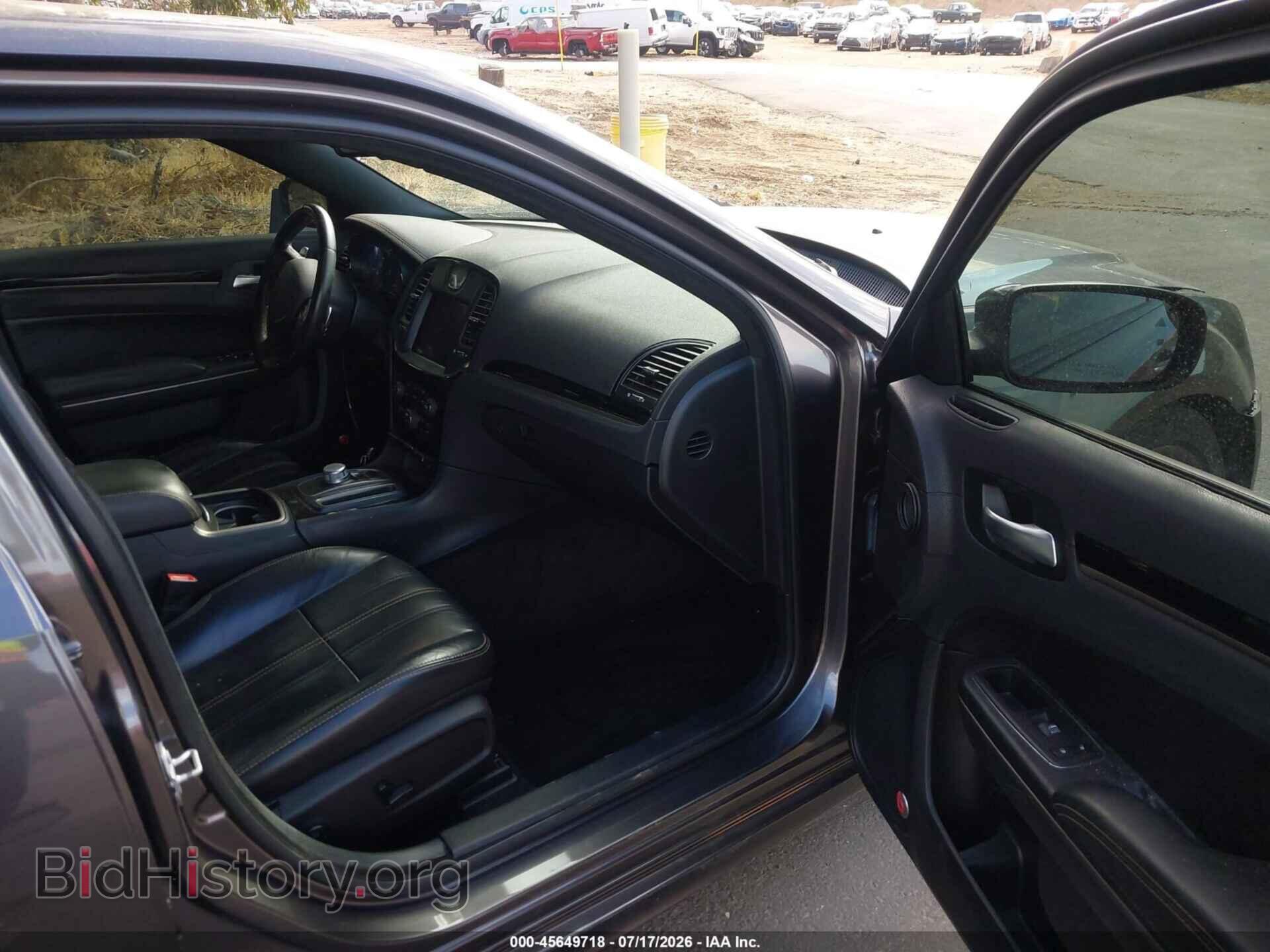 2017 CHRYSLER 300 - VIN: 2C3CCABT7HH516482 - Фото 5