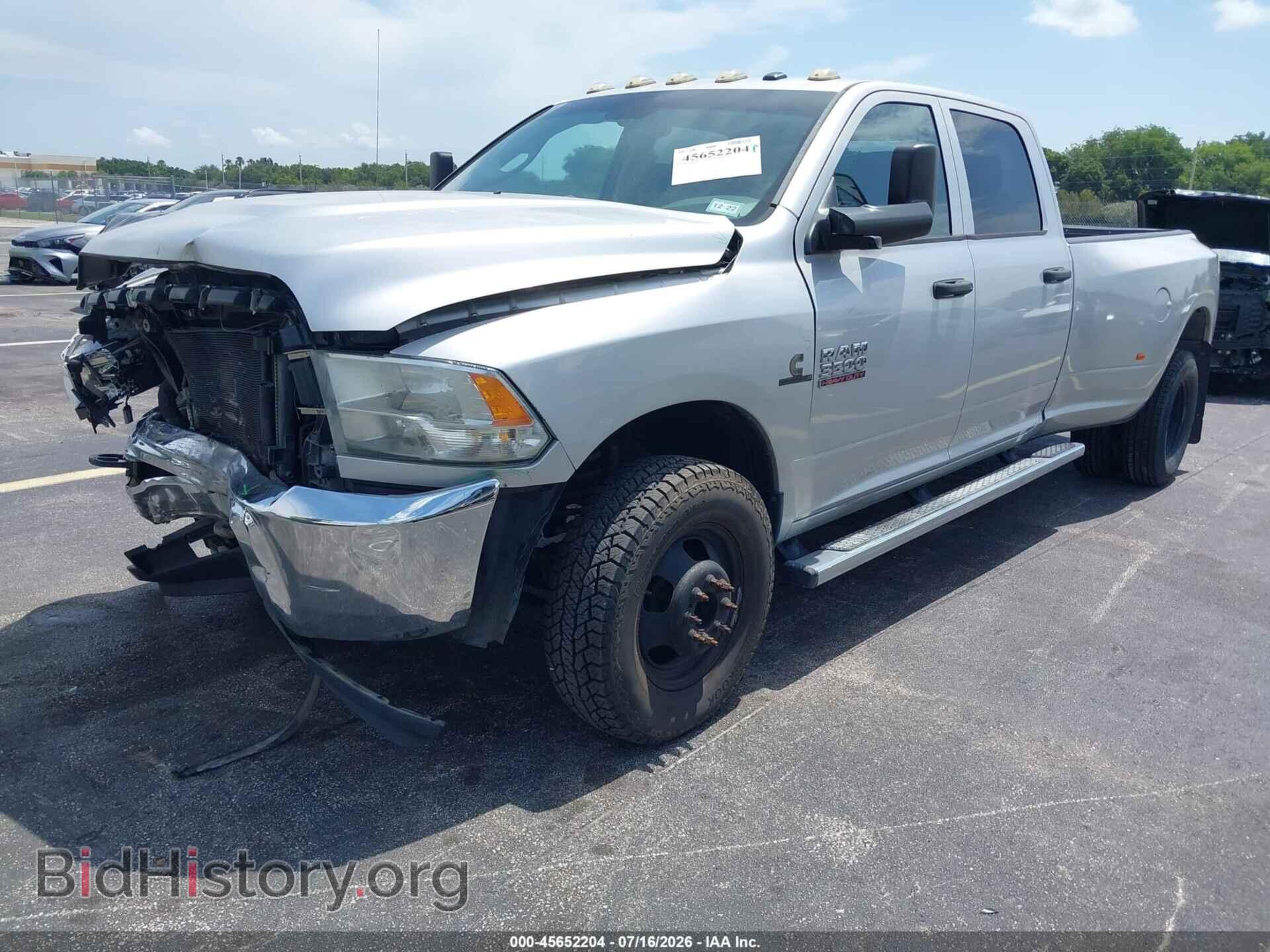 2014 RAM 3500 - VIN: 3C63RPGL5EG128692 - Photo 2