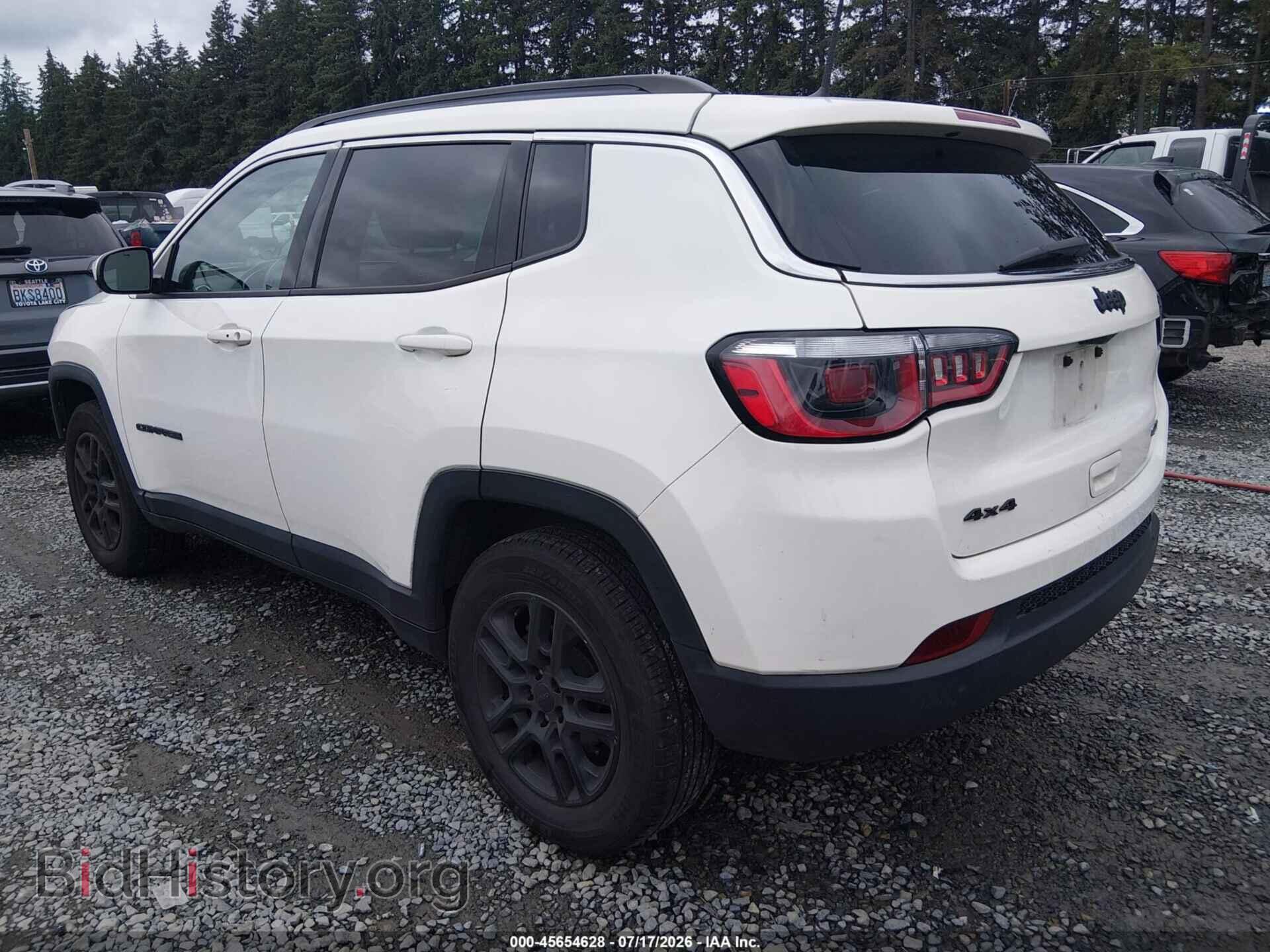 2017 JEEP COMPASS - VIN: 3C4NJDBB0HT611122 - Photo 3