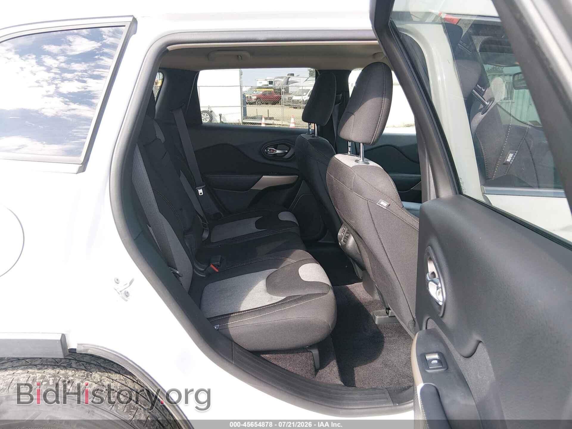 2018 JEEP CHEROKEE - VIN: 1C4PJMCB4JD528652 - Фото 8