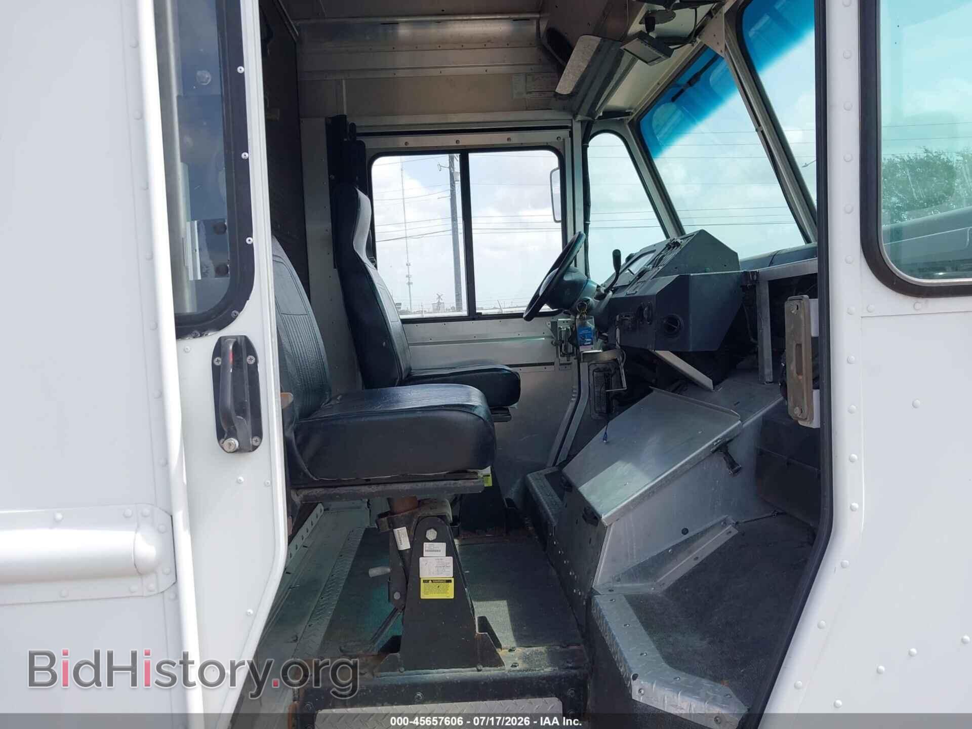 2016 FORD E-350 STRIPPED - VIN: 1FC3E3KL7GDC14168 - Photo 5