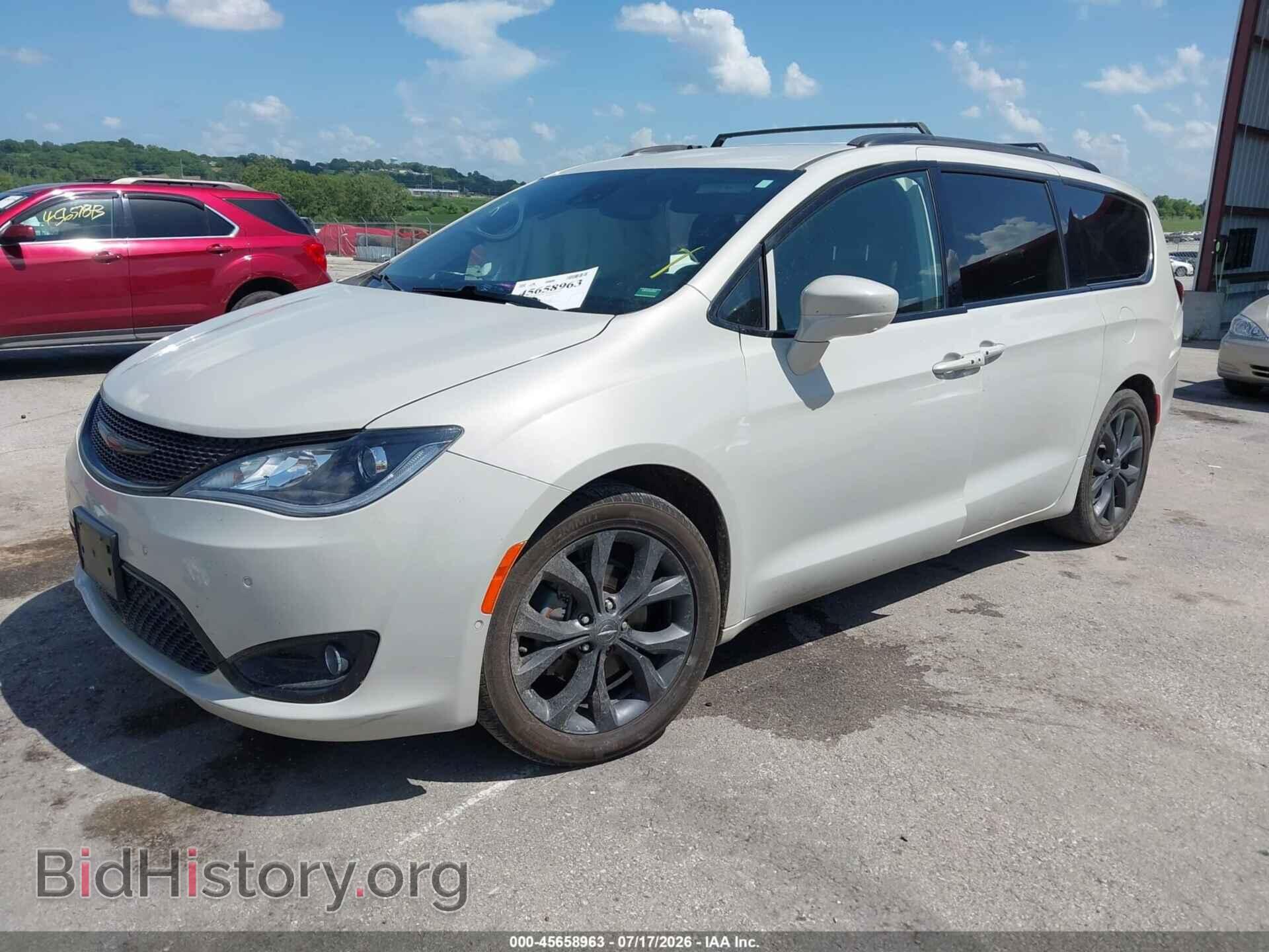 2019 CHRYSLER PACIFICA - VIN: 2C4RC1EG7KR733536 - Photo 2