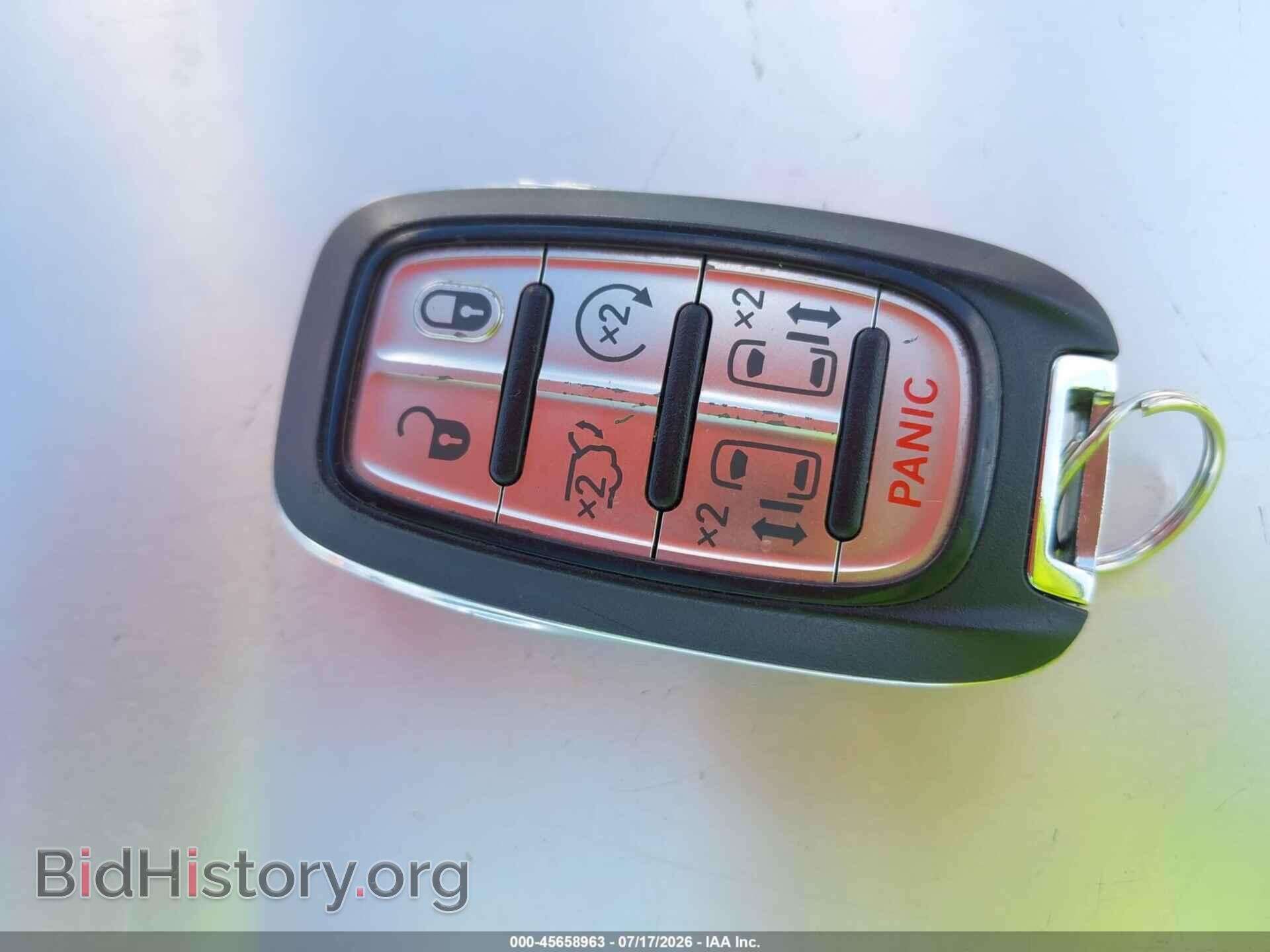 2019 CHRYSLER PACIFICA - VIN: 2C4RC1EG7KR733536 - Photo 11