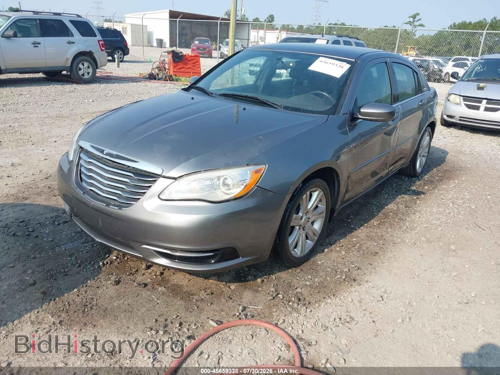 2013 CHRYSLER 200 - VIN: 1C3CCBBB9DN656015 - Фото 2