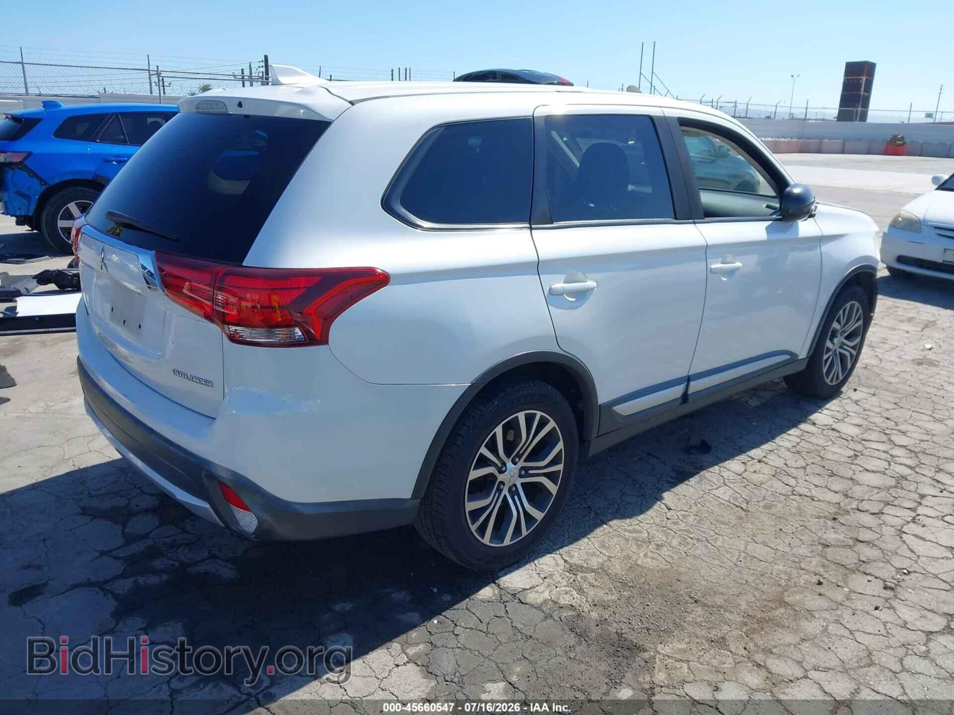 2017 MITSUBISHI OUTLANDER - VIN: JA4AD2A33HZ035193 - Фото 4