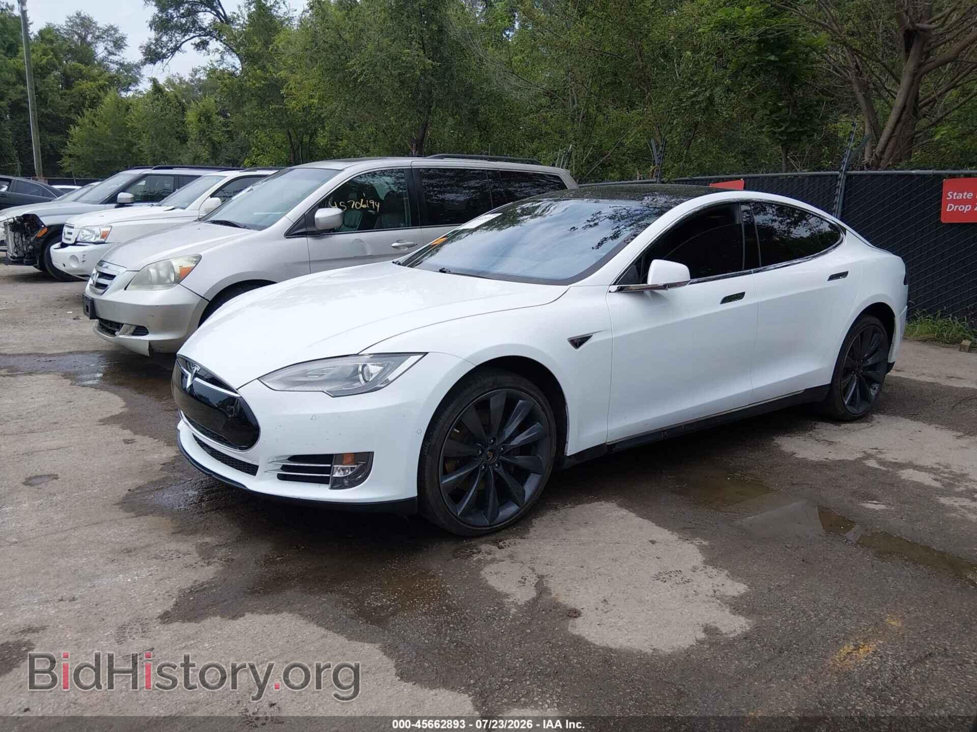 2015 TESLA MODEL S - VIN: 5YJSA1E21FF112046 - Photo 2
