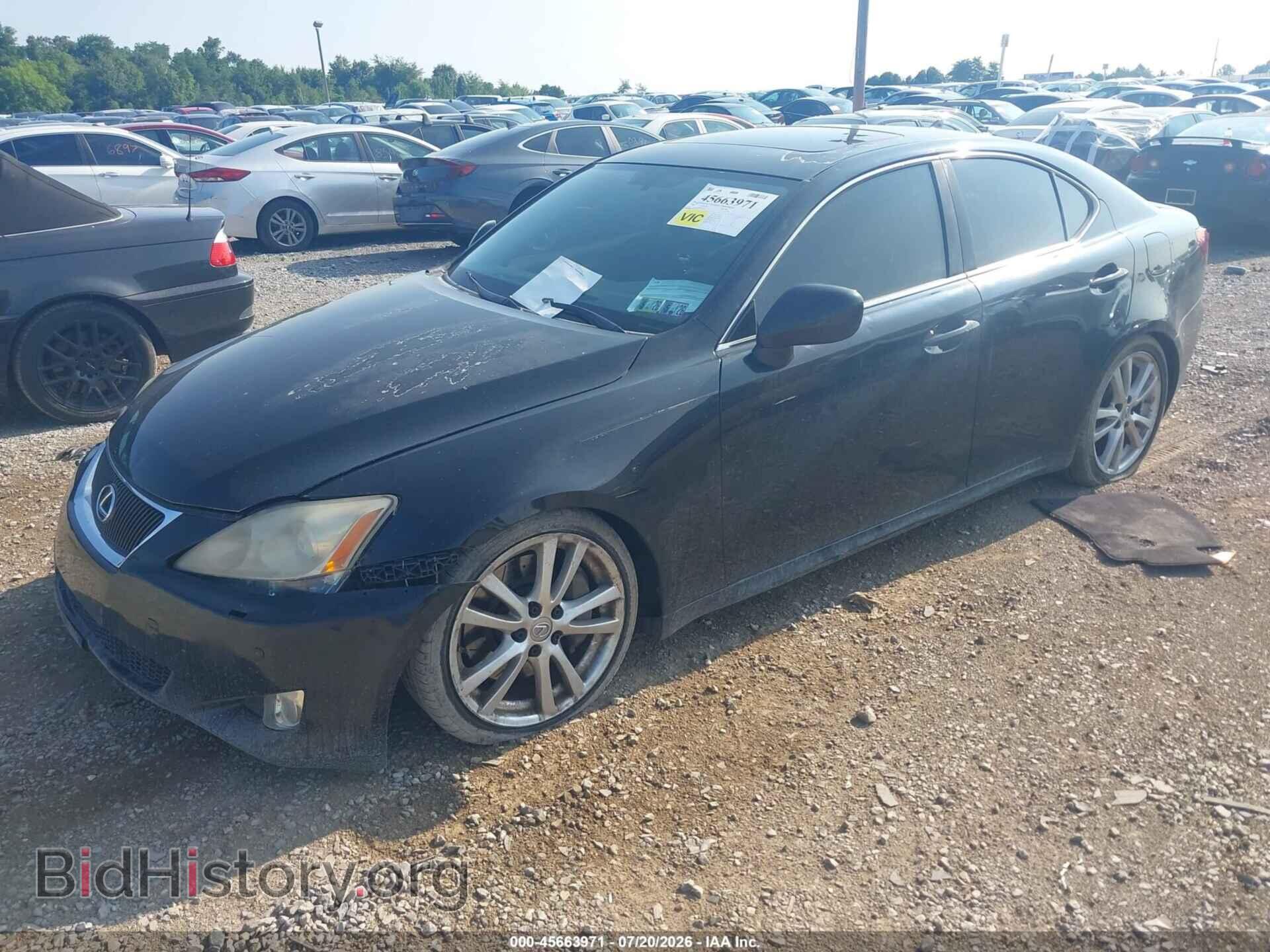 2008 LEXUS IS 350 - VIN: JTHBE262882015245 - Photo 2