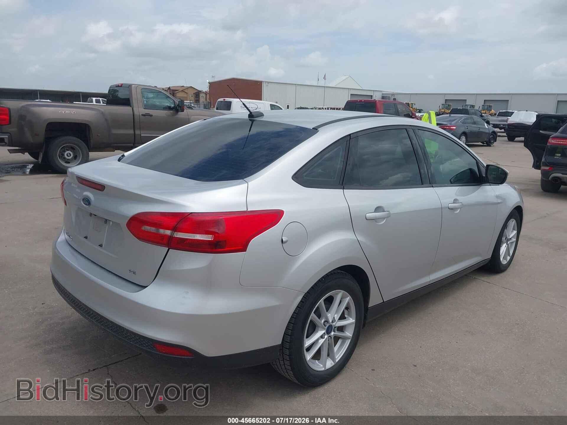 2017 FORD FOCUS - VIN: 1FADP3F2XHL257643 - Photo 4