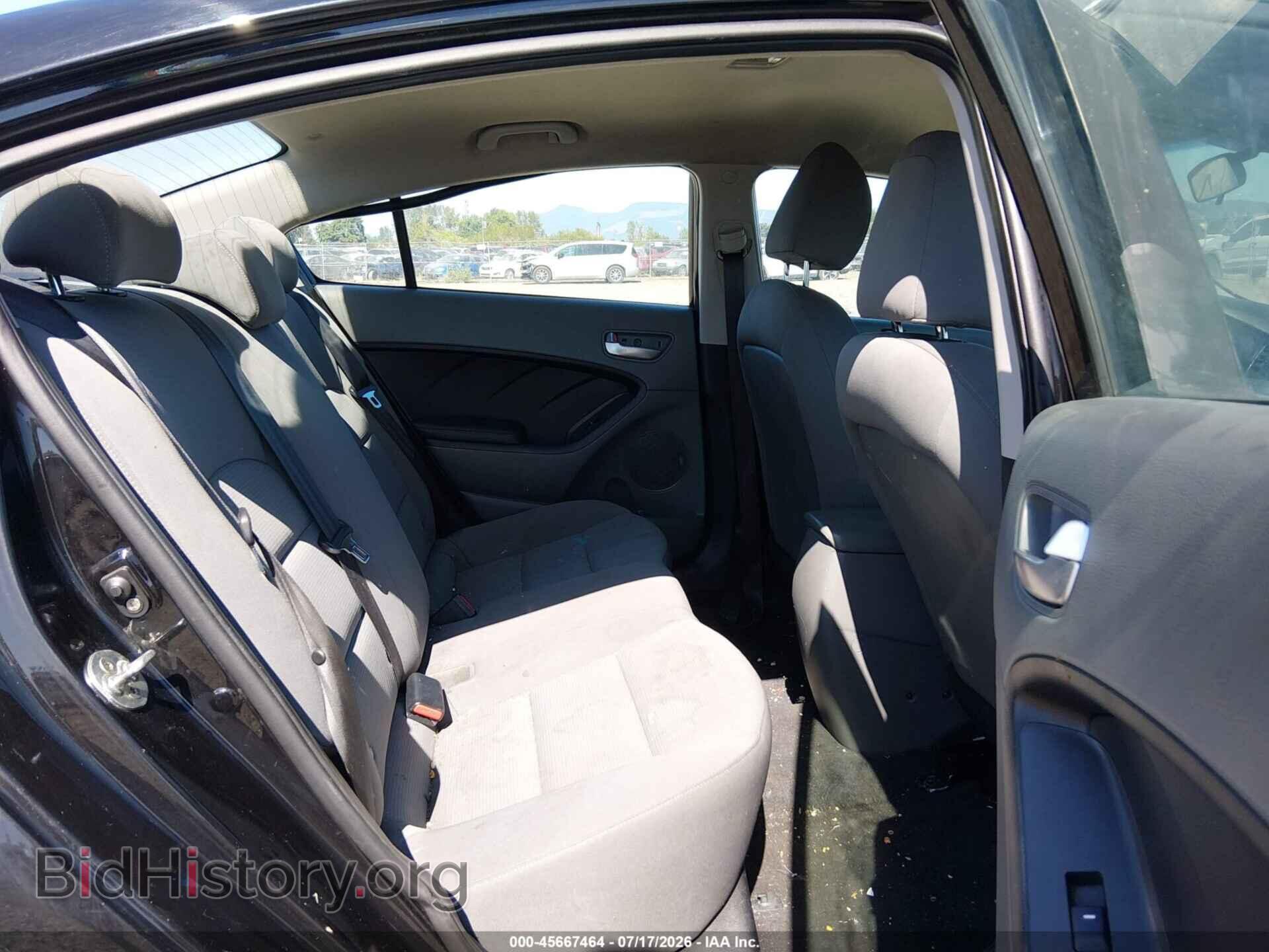 2017 KIA FORTE - VIN: 3KPFK4A78HE031426 - Photo 8