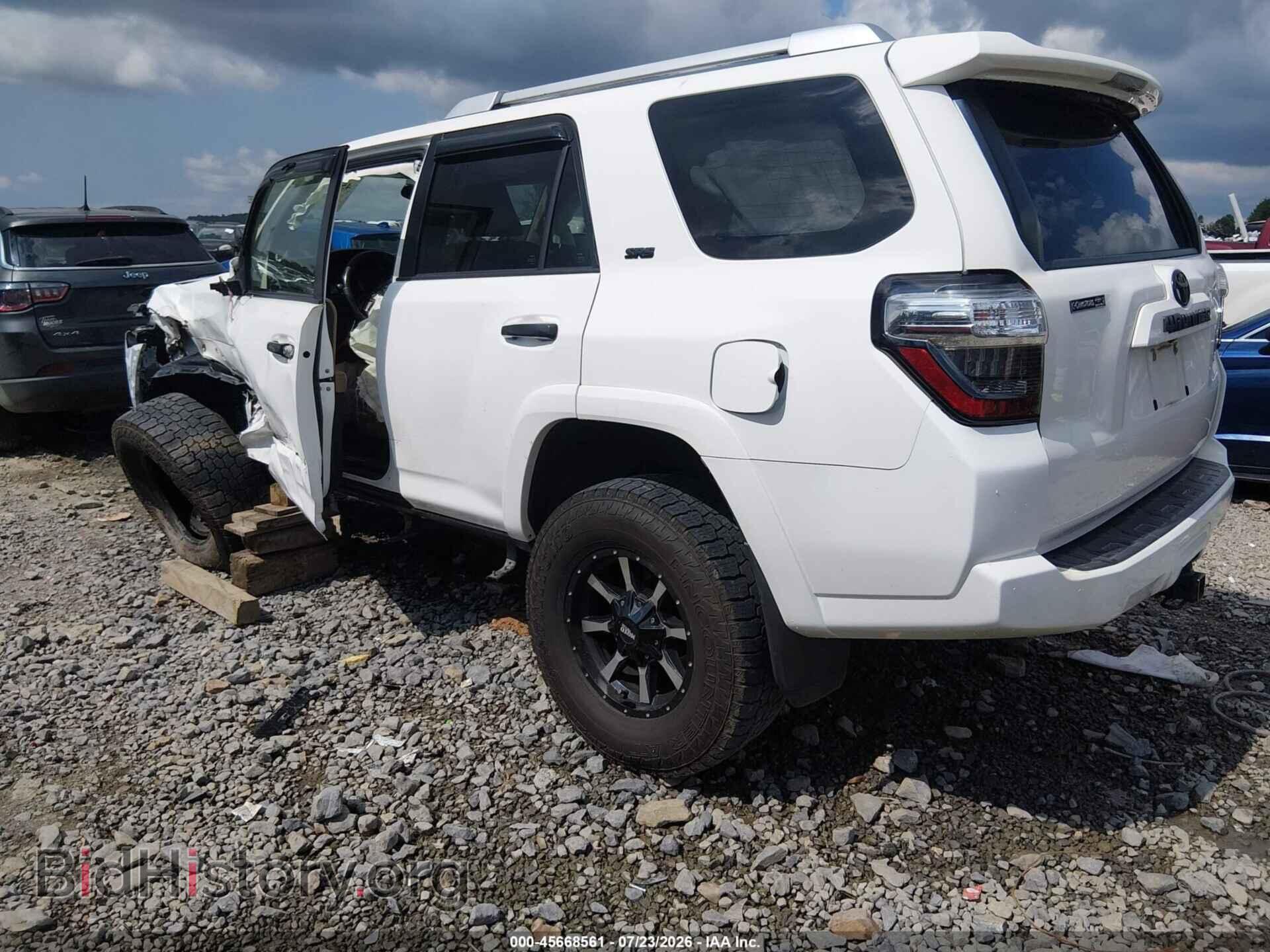 2014 TOYOTA 4RUNNER - VIN: JTEBU5JR2E5165111 - Фото 3