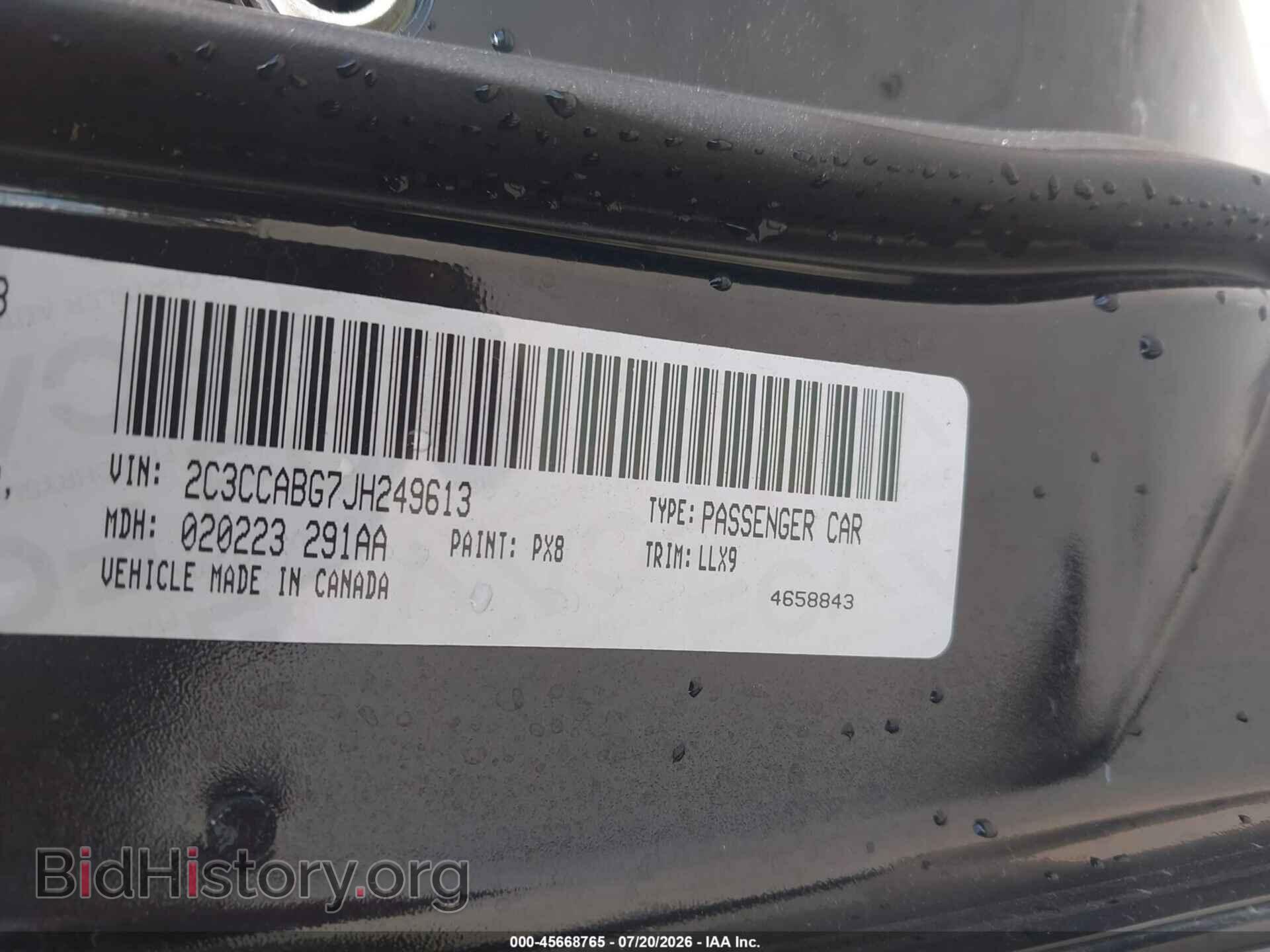 2018 CHRYSLER 300 - VIN: 2C3CCABG7JH249613 - Фото 9