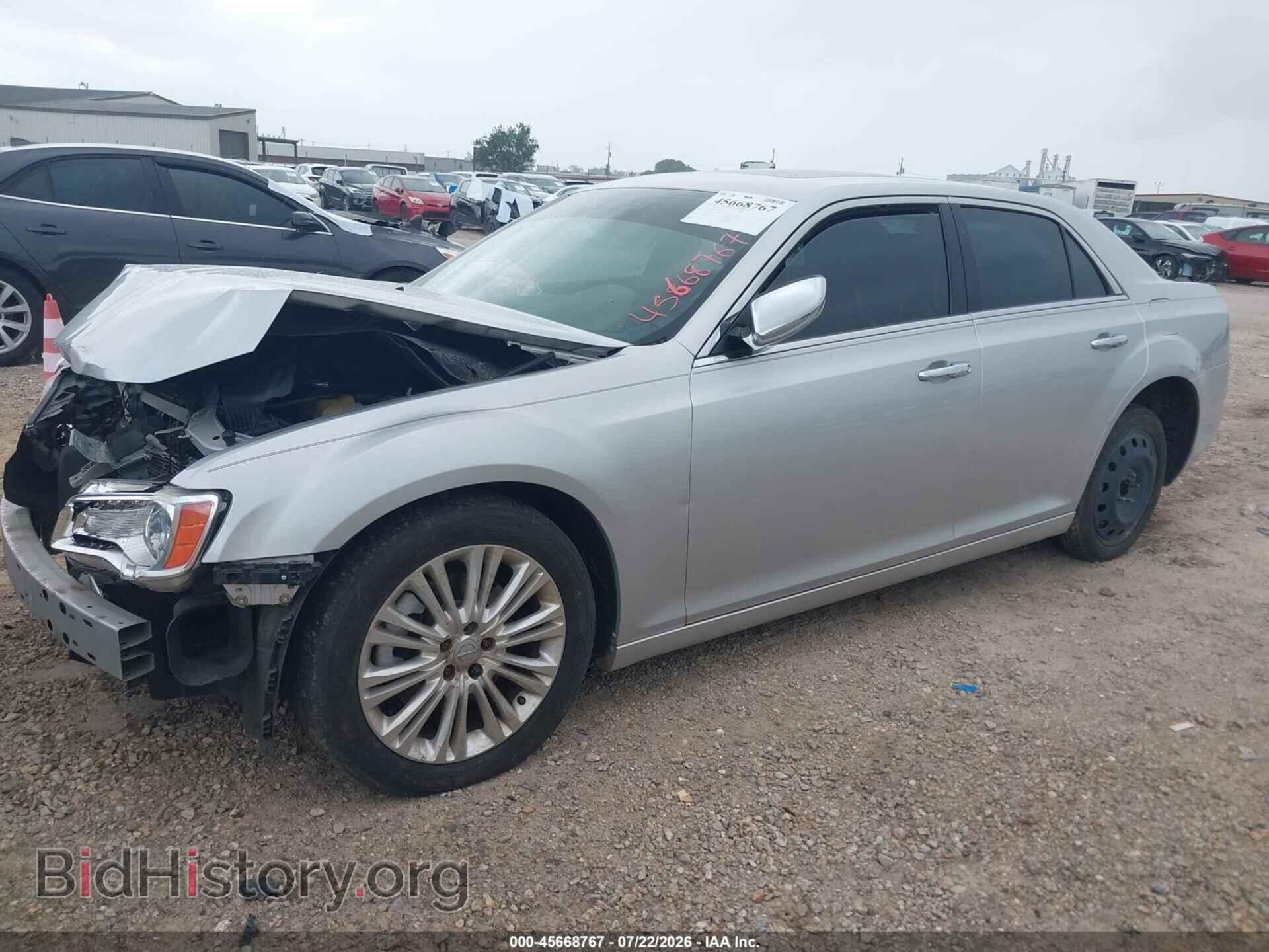 2012 CHRYSLER 300 - VIN: 2C3CCAHG9CH147465 - Фото 2
