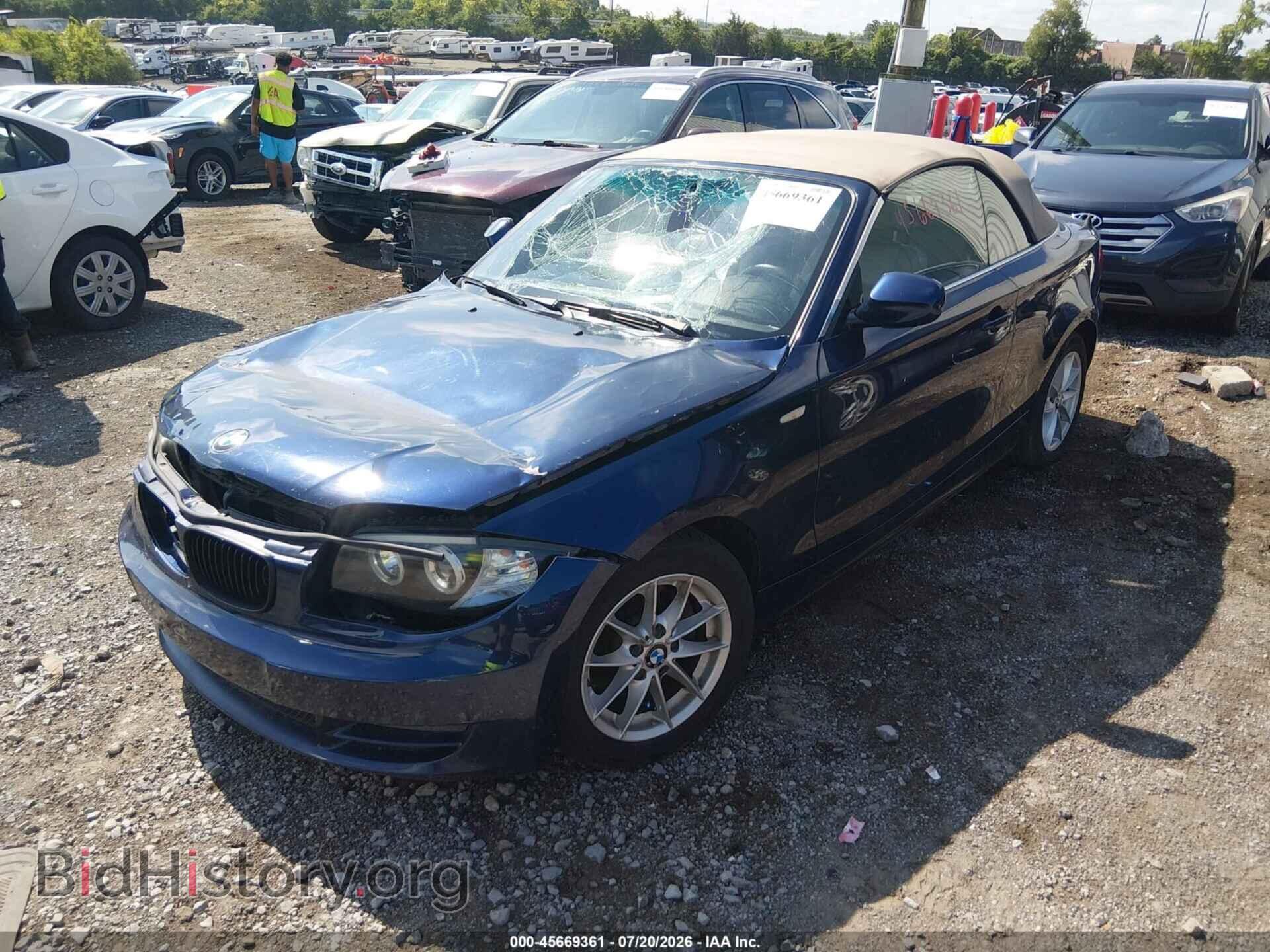 2011 BMW 128I - VIN: WBAUL7C59BVM80616 - Фото 2