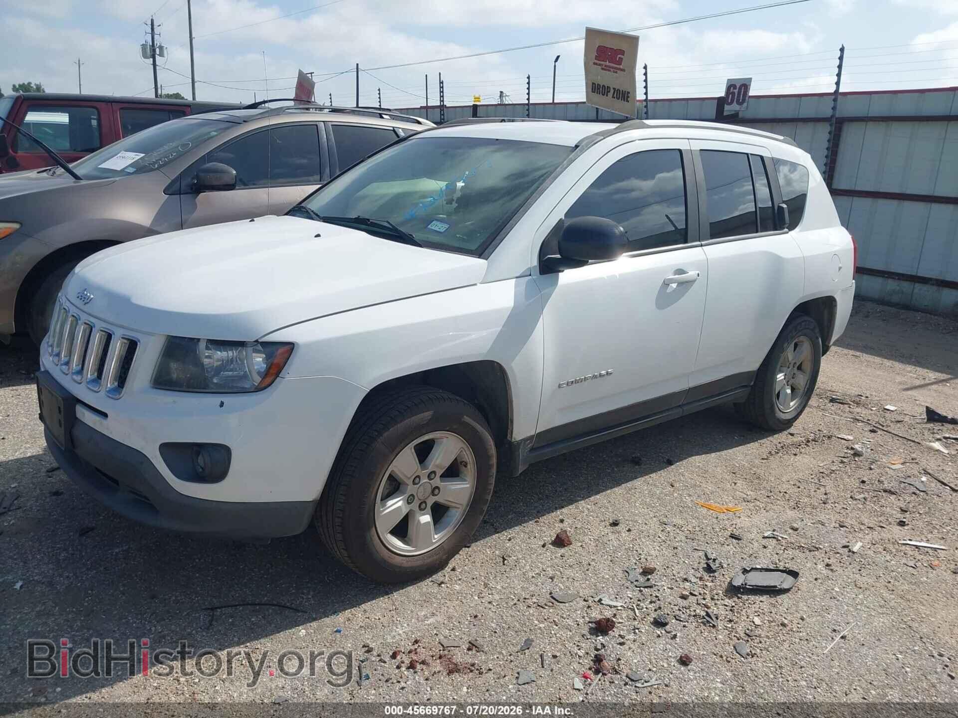 2015 JEEP COMPASS - VIN: 1C4NJCBA6FD190821 - Photo 2