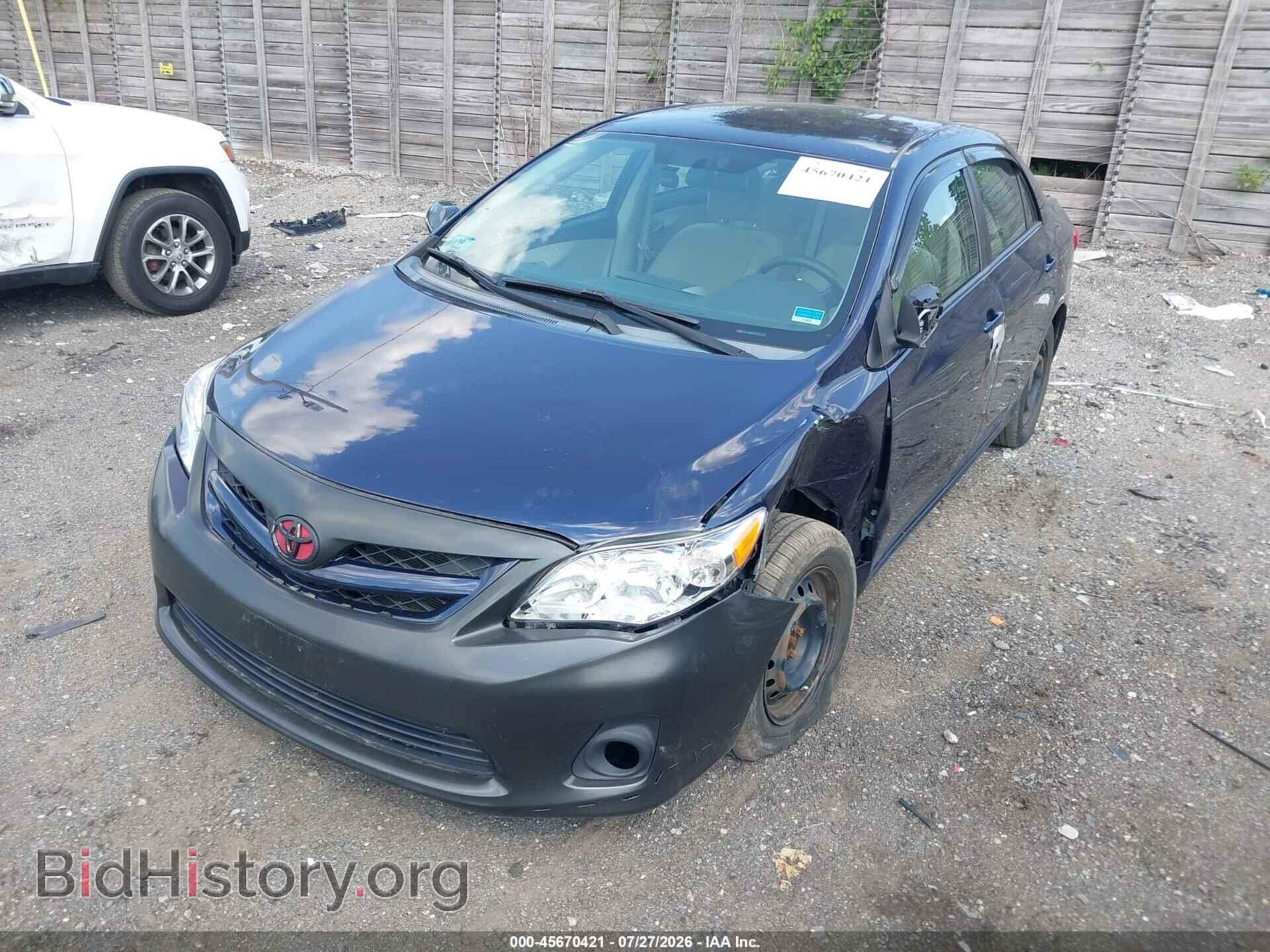 2011 TOYOTA COROLLA - VIN: 2T1BU4EE7BC732739 - Фото 2