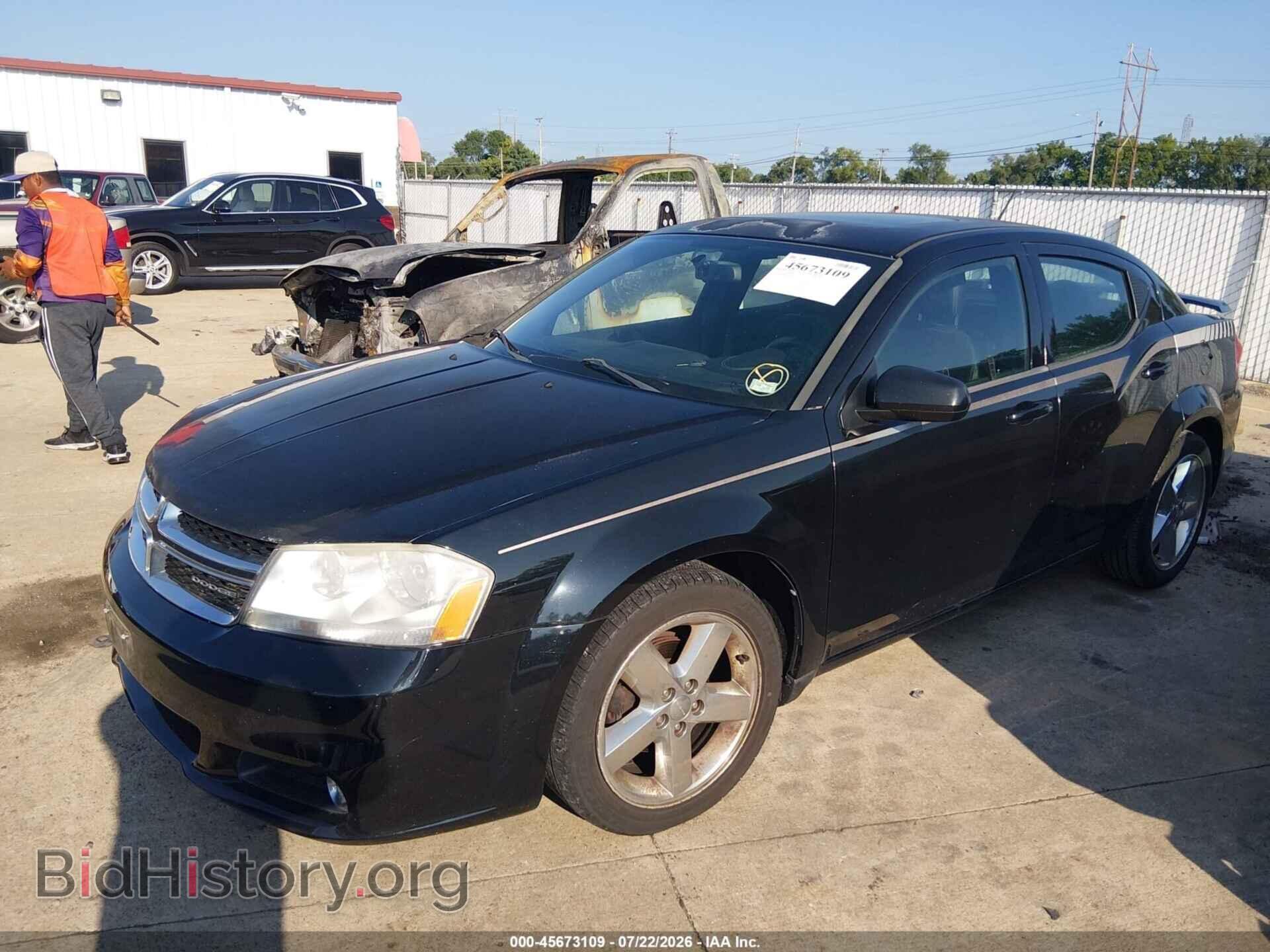 2011 DODGE AVENGER - VIN: 1B3BD2FG8BN574690 - Фото 2