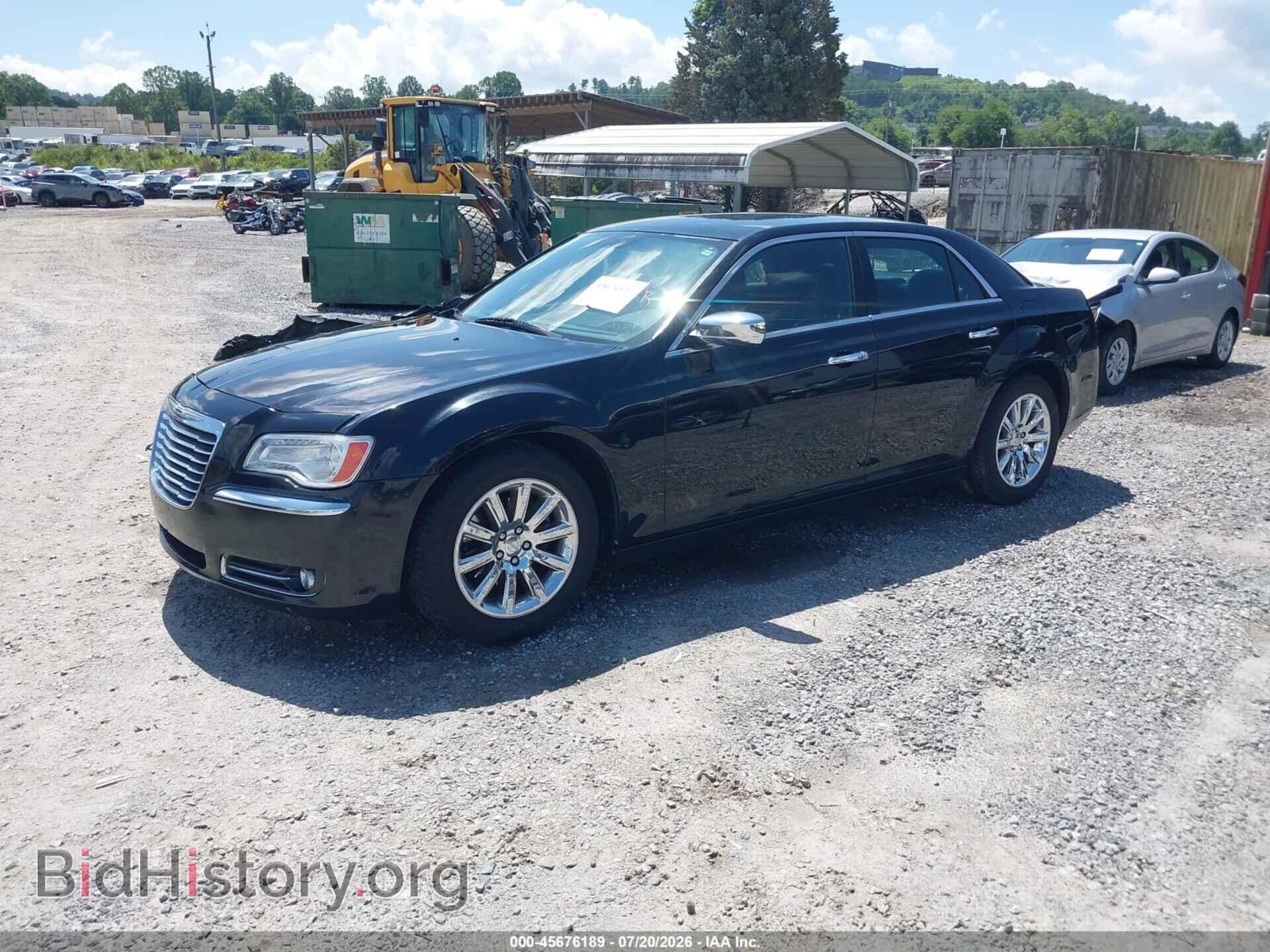 2012 CHRYSLER 300 - VIN: 2C3CCACG9CH310493 - Фото 2
