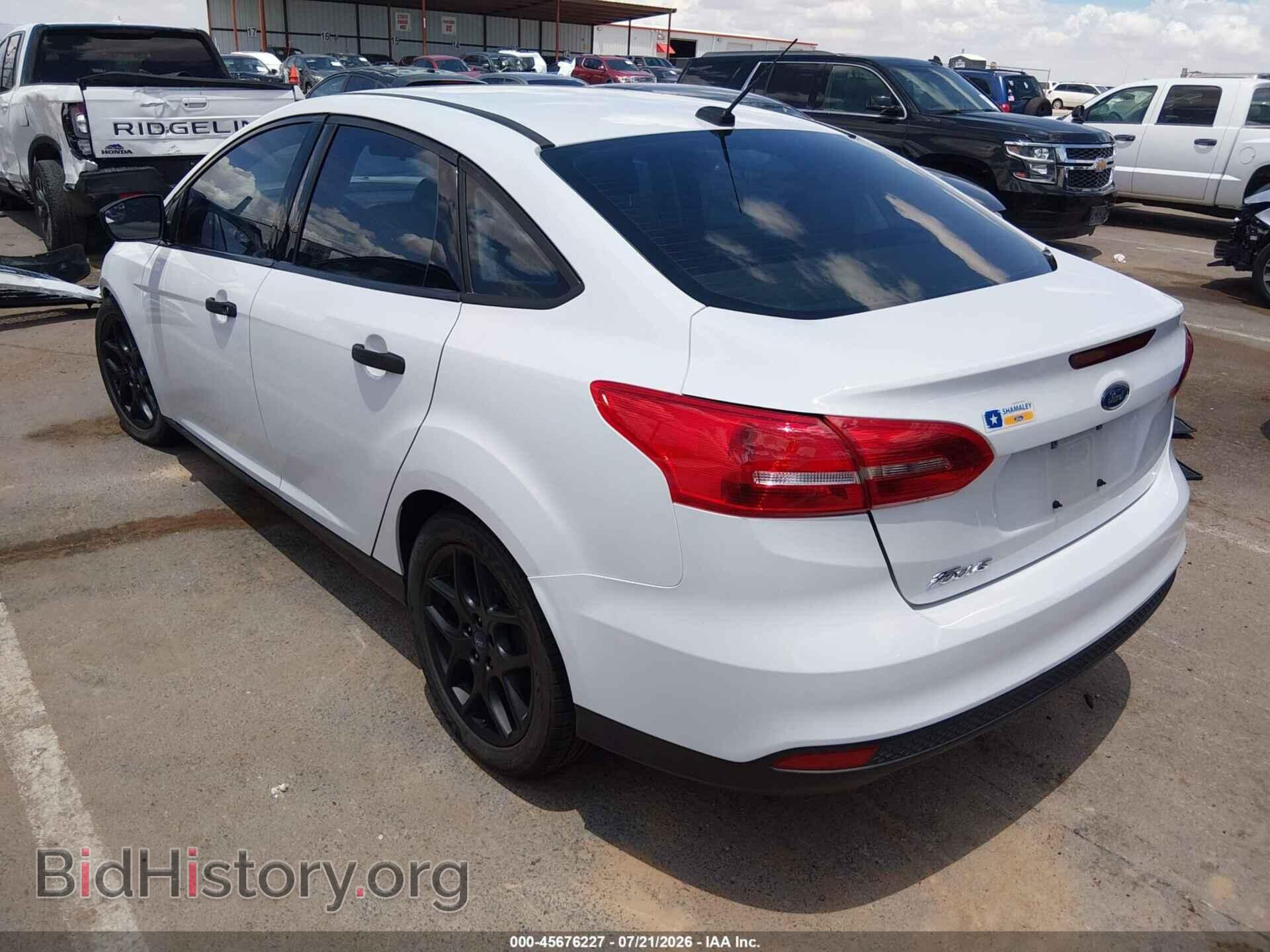 2018 FORD FOCUS - VIN: 1FADP3E28JL330743 - Фото 3