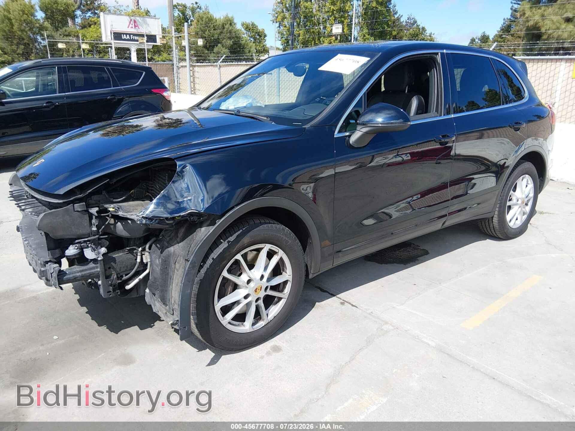 2016 PORSCHE CAYENNE - VIN: WP1AA2A27GLA09346 - Photo 2