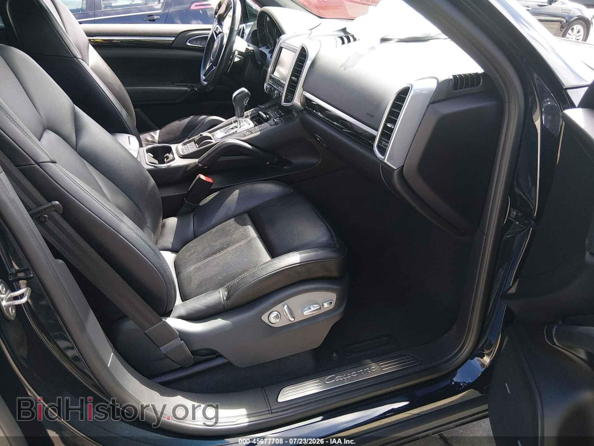 2016 PORSCHE CAYENNE - VIN: WP1AA2A27GLA09346 - Photo 5