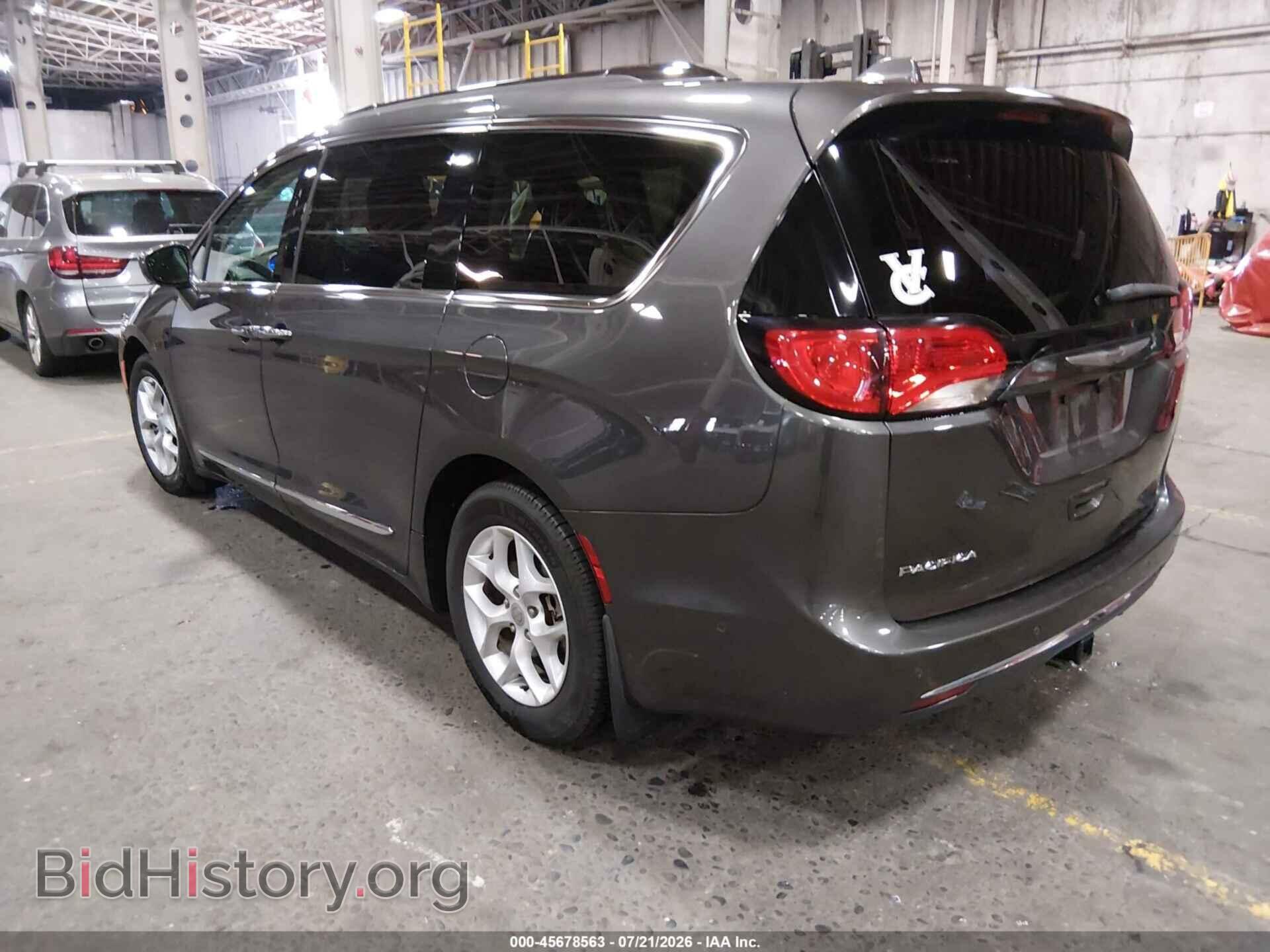 2018 CHRYSLER PACIFICA - VIN: 2C4RC1EG4JR121924 - Фото 3