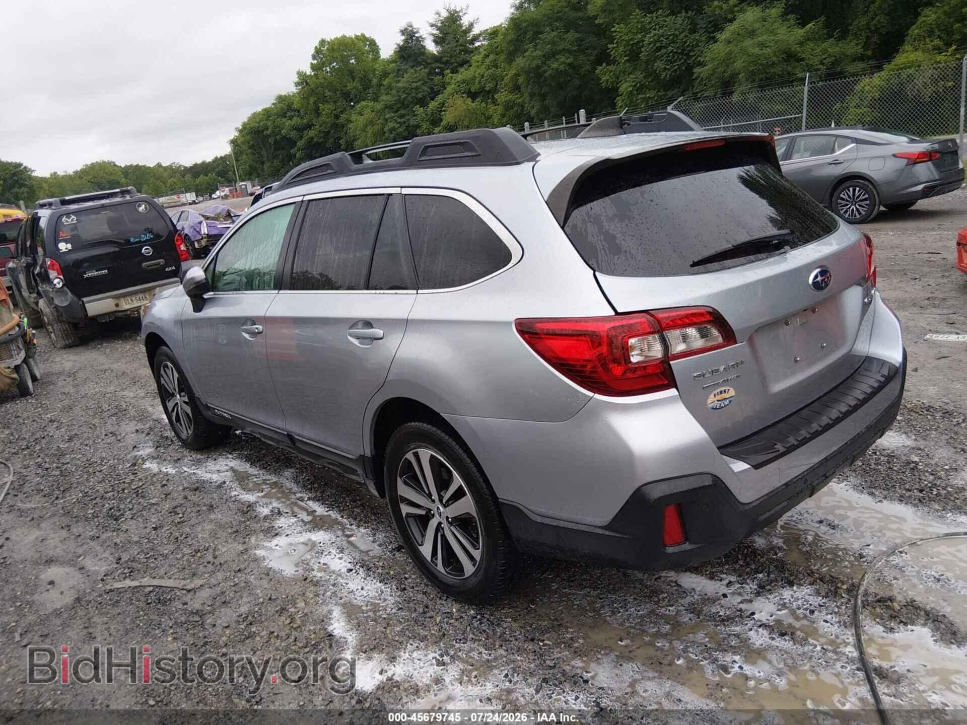2018 SUBARU OUTBACK - VIN: 4S4BSANC0J3232122 - Фото 3