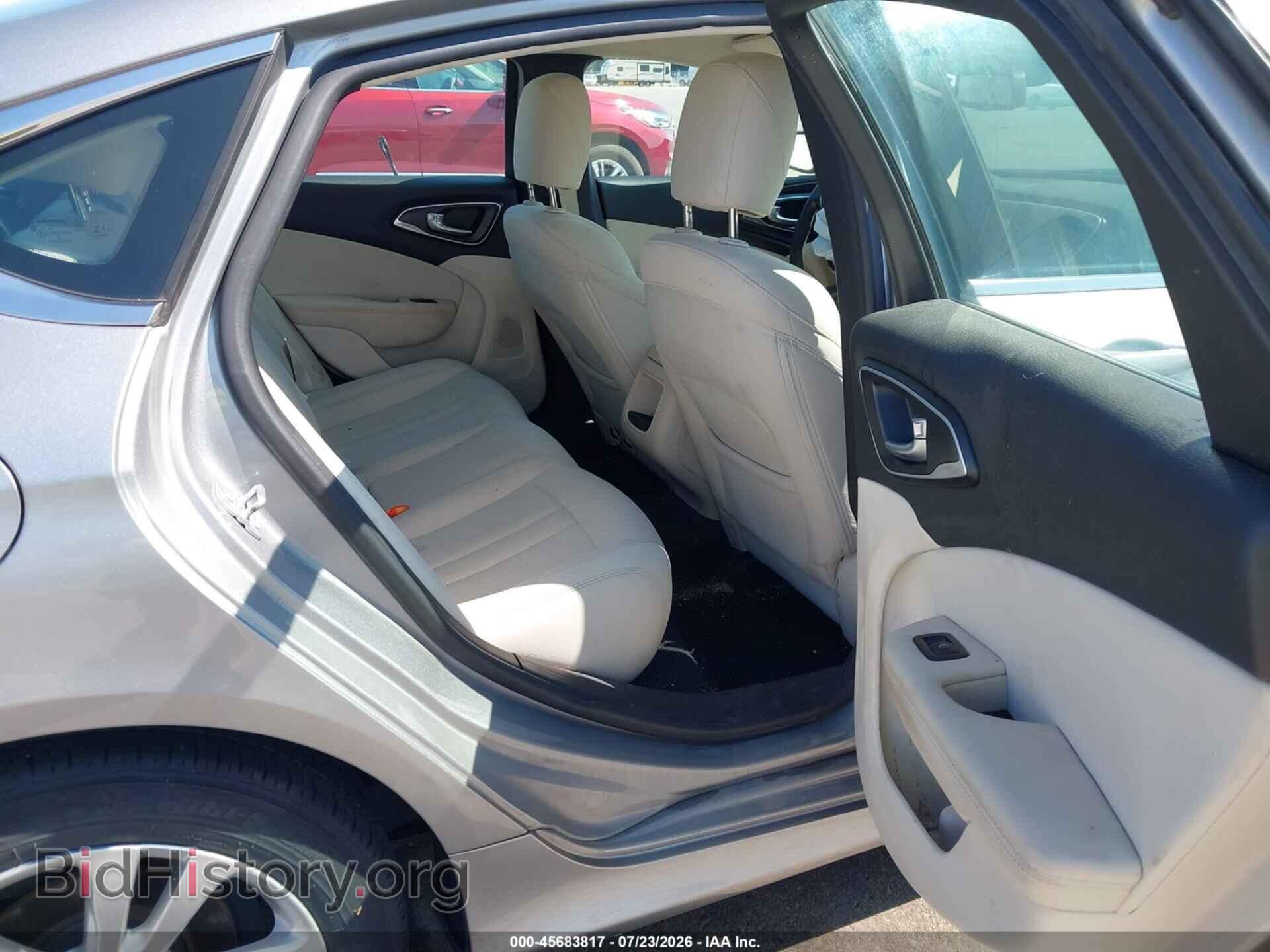 2016 CHRYSLER 200 - VIN: 1C3CCCAB9GN113517 - Фото 8