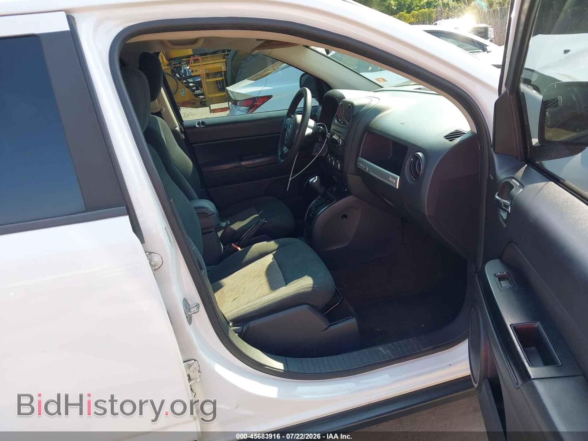2014 JEEP COMPASS - VIN: 1C4NJCBAXED844735 - Фото 5