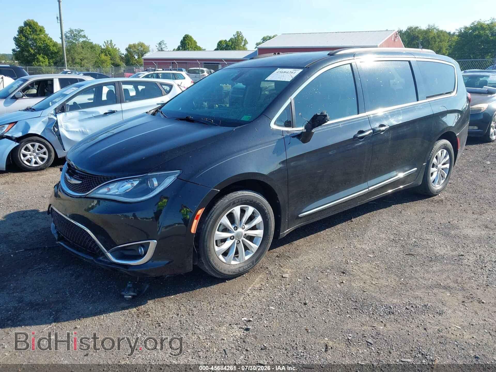 2017 CHRYSLER PACIFICA - VIN: 2C4RC1BG2HR609431 - Photo 2