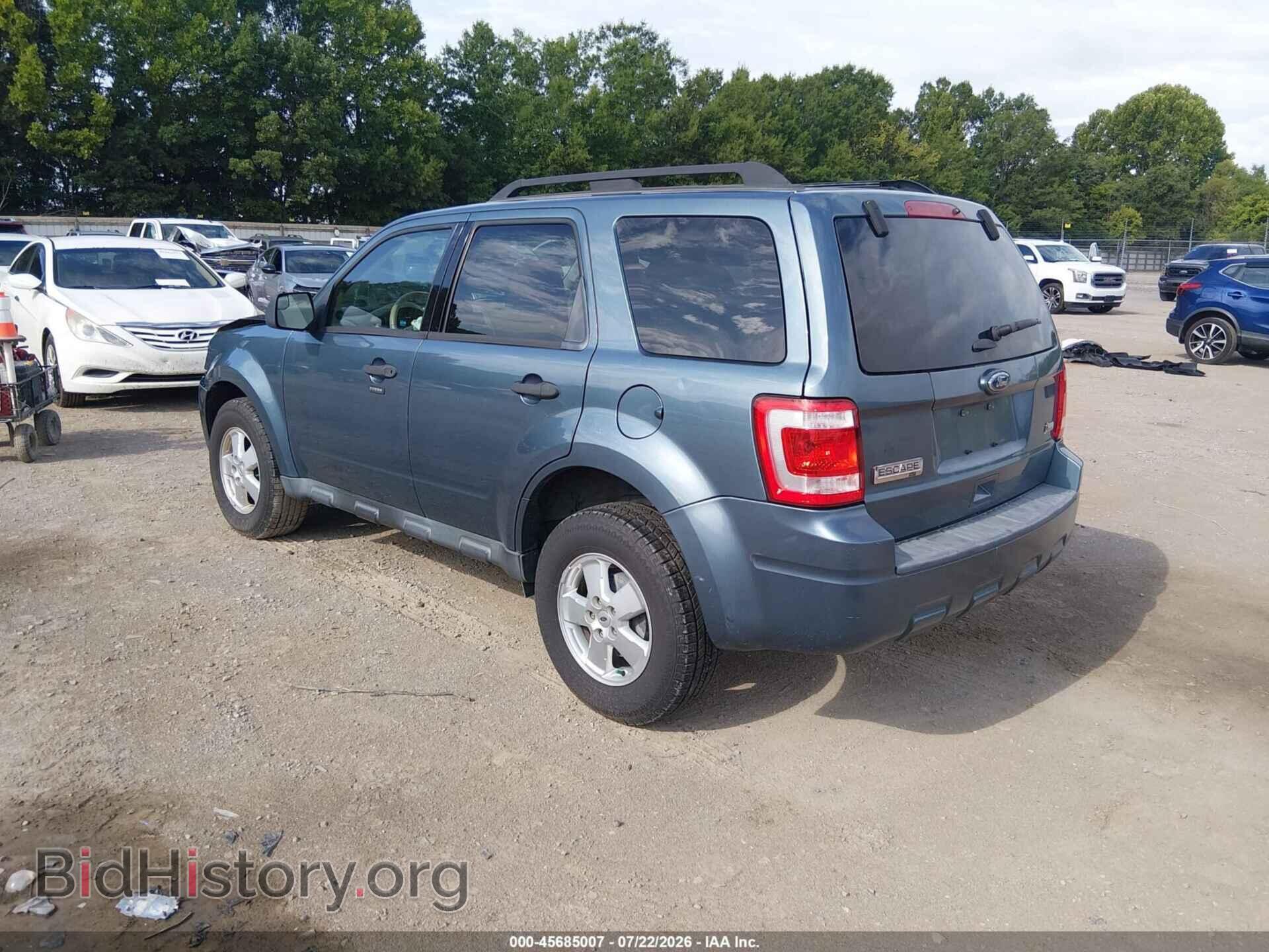 2011 FORD ESCAPE - VIN: 1FMCU0DG3BKB82319 - Фото 3