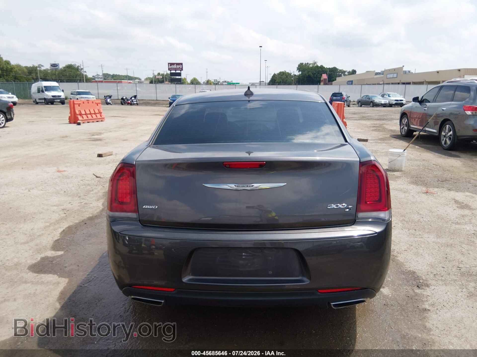 2018 CHRYSLER 300 - VIN: 2C3CCAGG1JH204059 - Фото 16