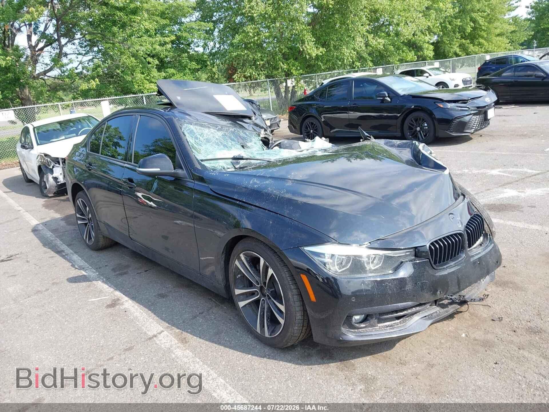 Photo WBA8D9C59JA616369 - BMW 330I 2018