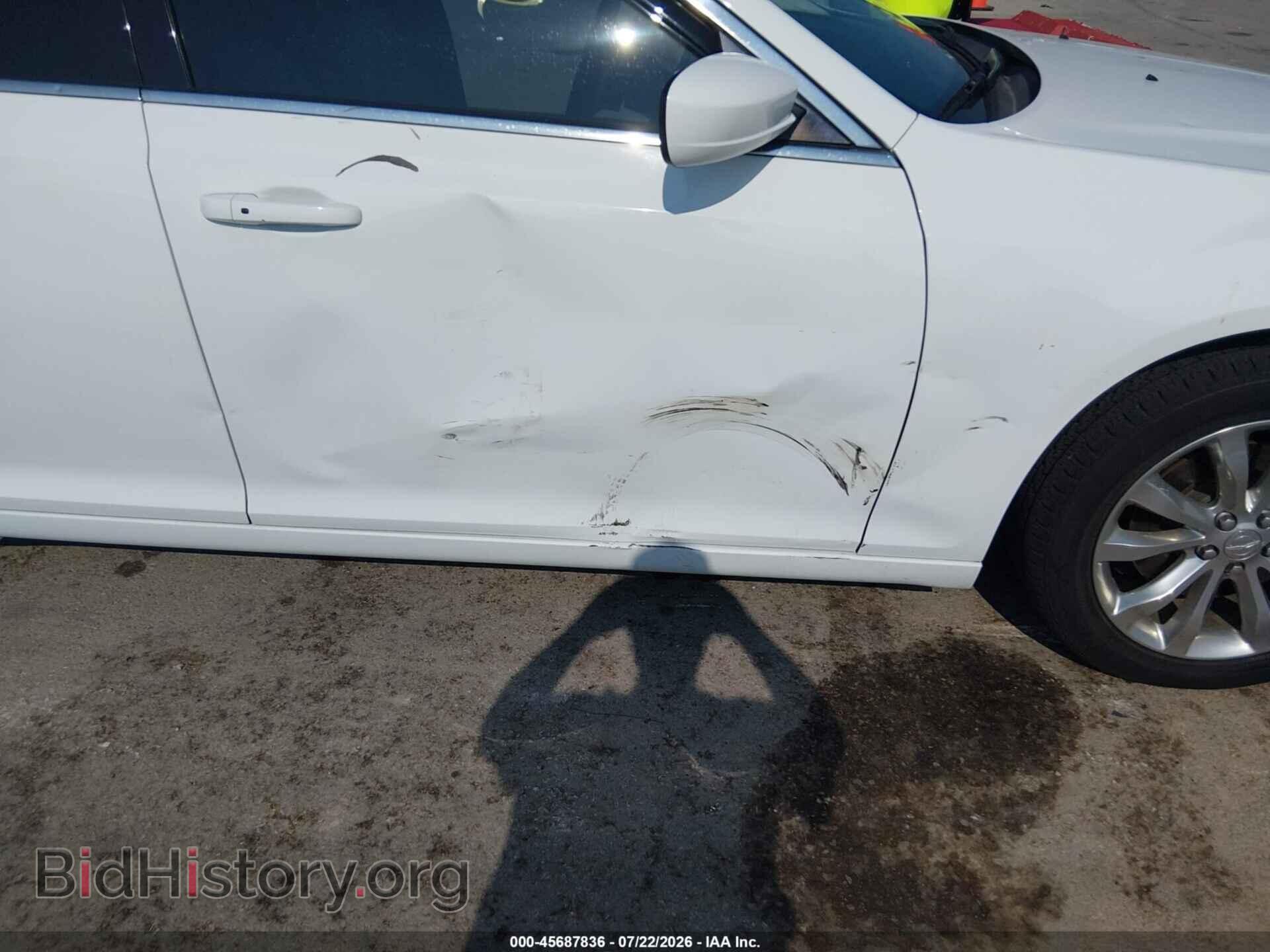 2015 CHRYSLER 300 - VIN: 2C3CCARG4FH831021 - Photo 6