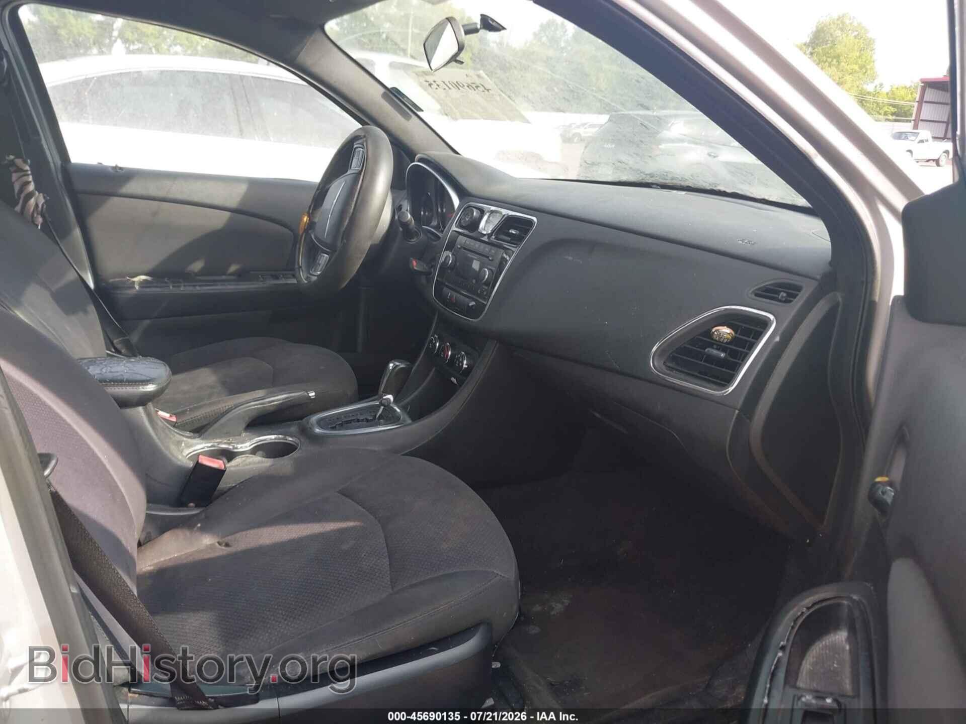 2012 CHRYSLER 200 - VIN: 1C3CCBAB2CN244700 - Photo 5