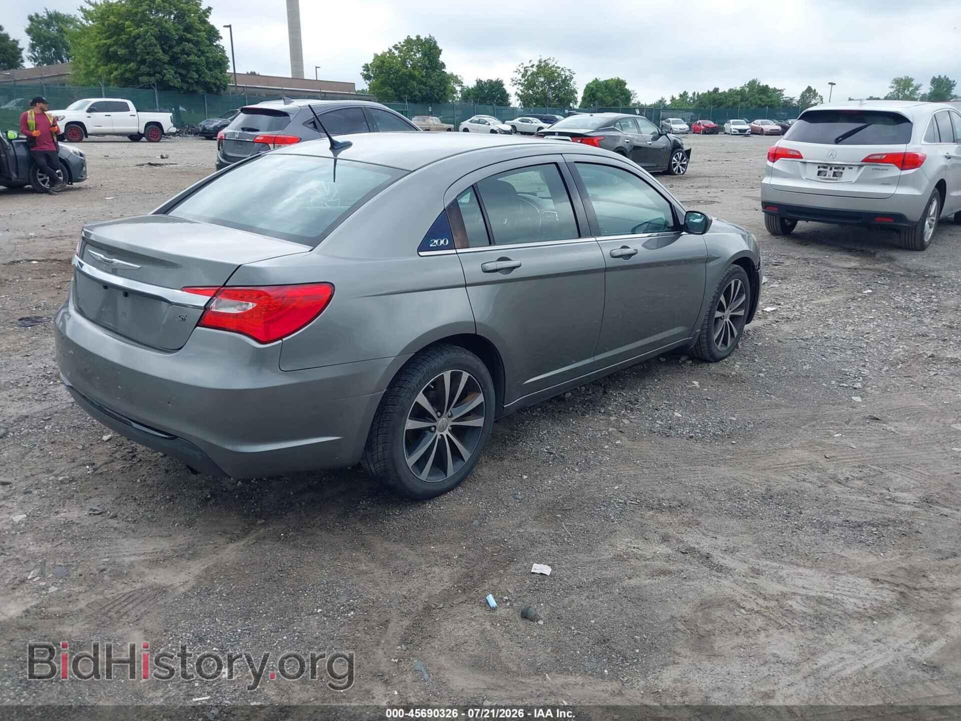 2013 CHRYSLER 200 - VIN: 1C3CCBBB1DN676680 - Фото 4