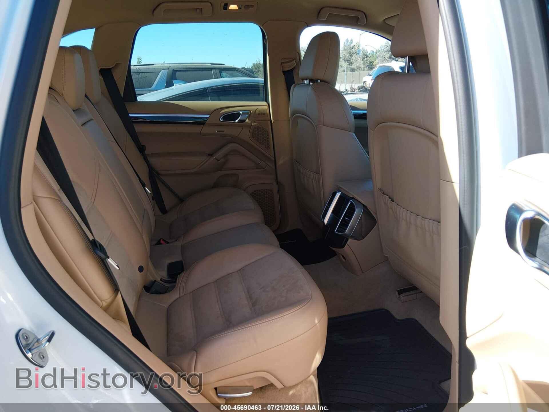 2017 PORSCHE CAYENNE - VIN: WP1AA2A27HKA84264 - Фото 8