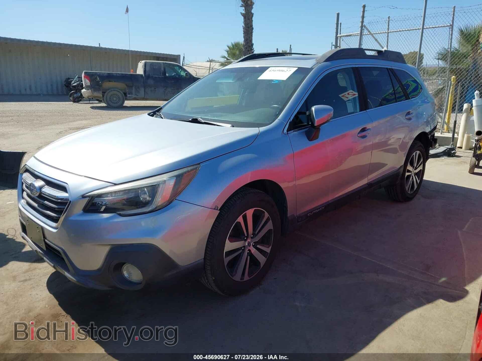 2018 SUBARU OUTBACK - VIN: 4S4BSANC0J3202232 - Фото 2