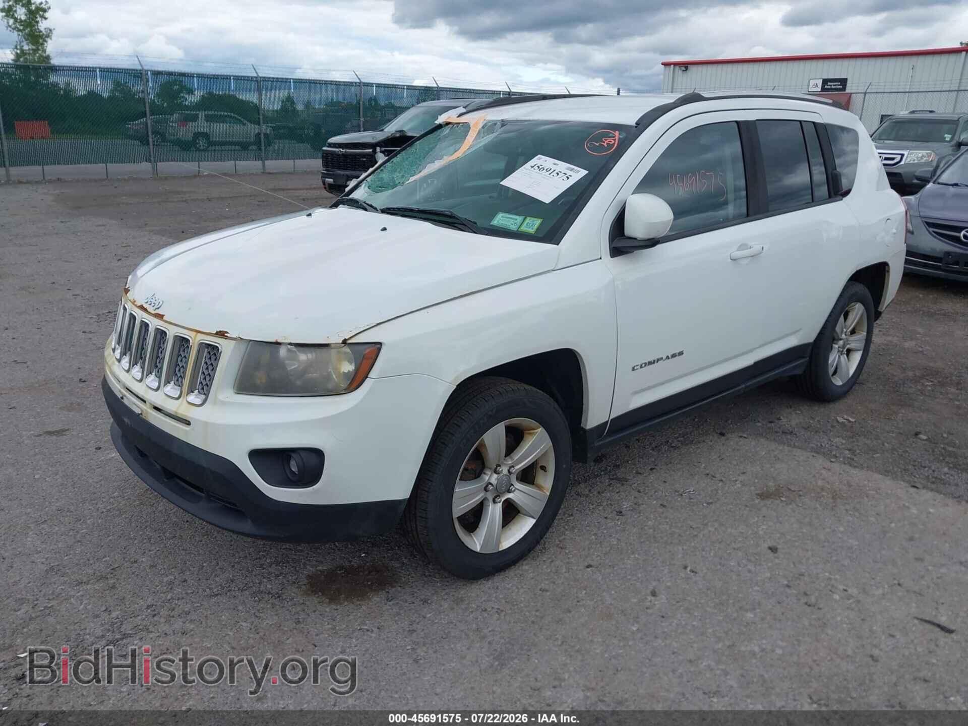 2014 JEEP COMPASS - VIN: 1C4NJDEB6ED847111 - Photo 2