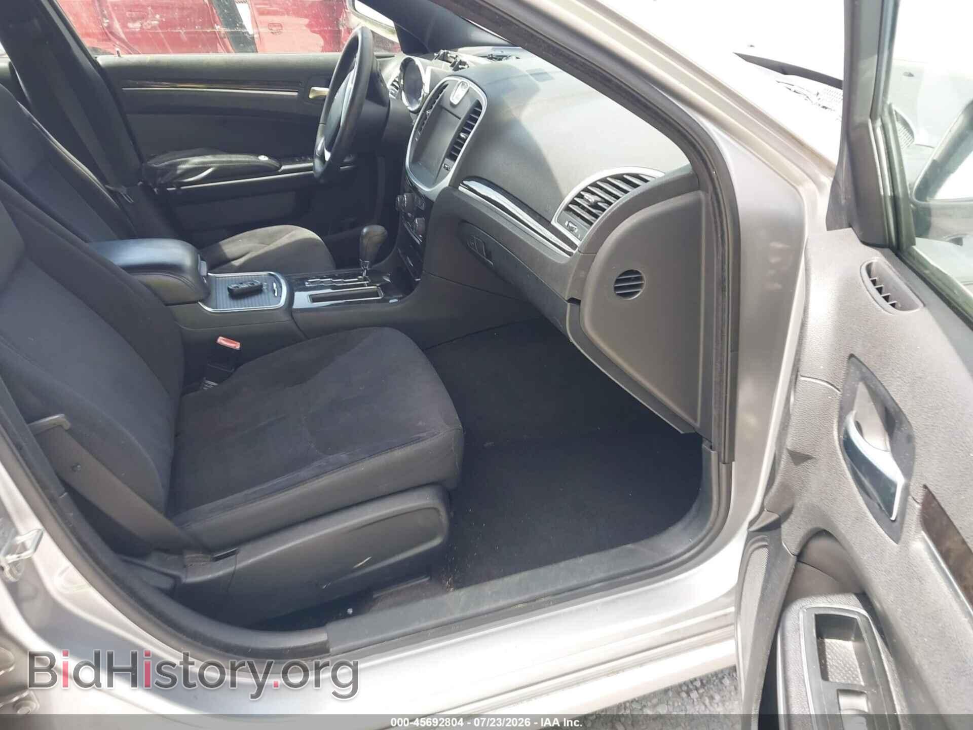 2011 CHRYSLER 300 - VIN: 2C3CA4CGXBH523572 - Photo 5