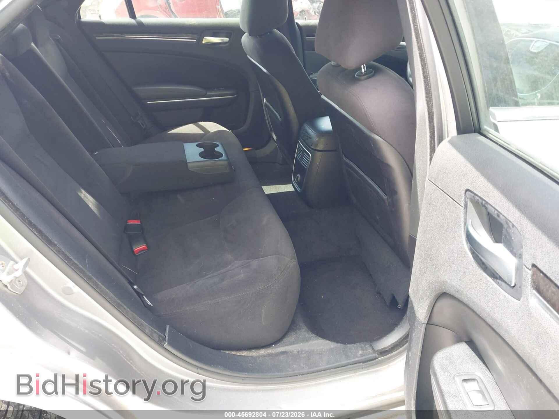 2011 CHRYSLER 300 - VIN: 2C3CA4CGXBH523572 - Photo 8
