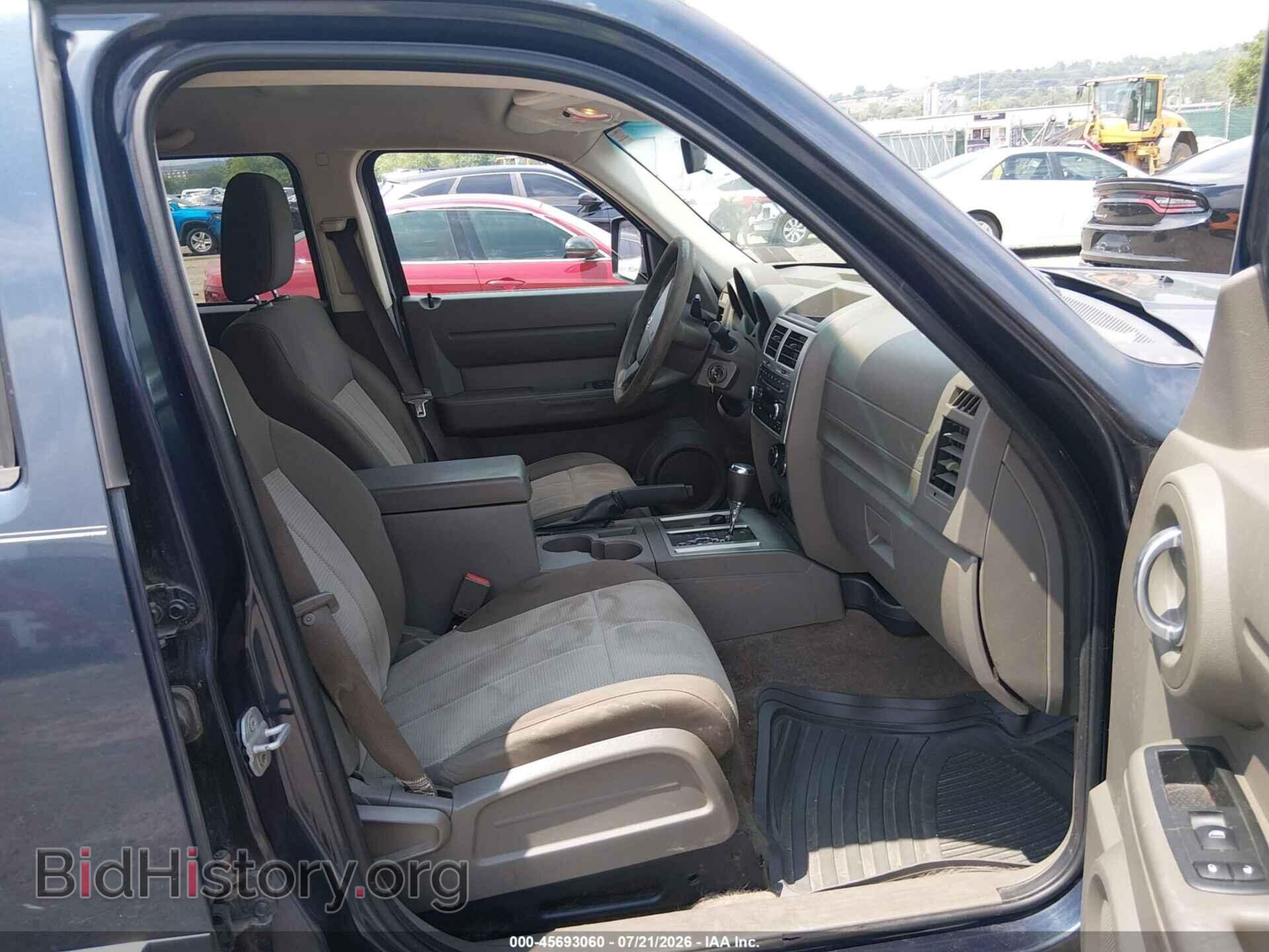 2008 DODGE NITRO - VIN: 1D8GU28K98W272867 - Photo 5