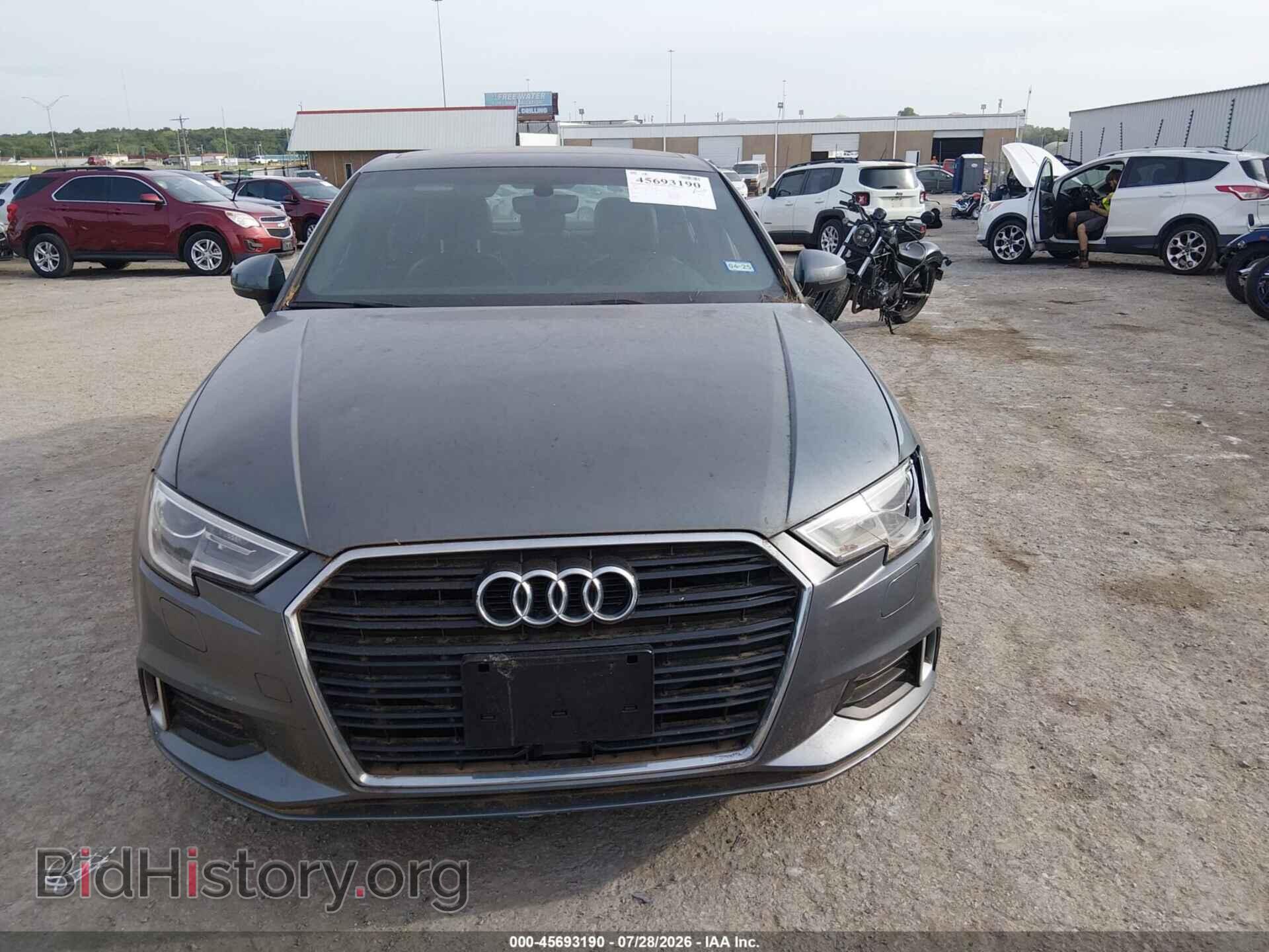 2017 AUDI A3 - VIN: WAUAUGFF3H1023403 - Фото 11