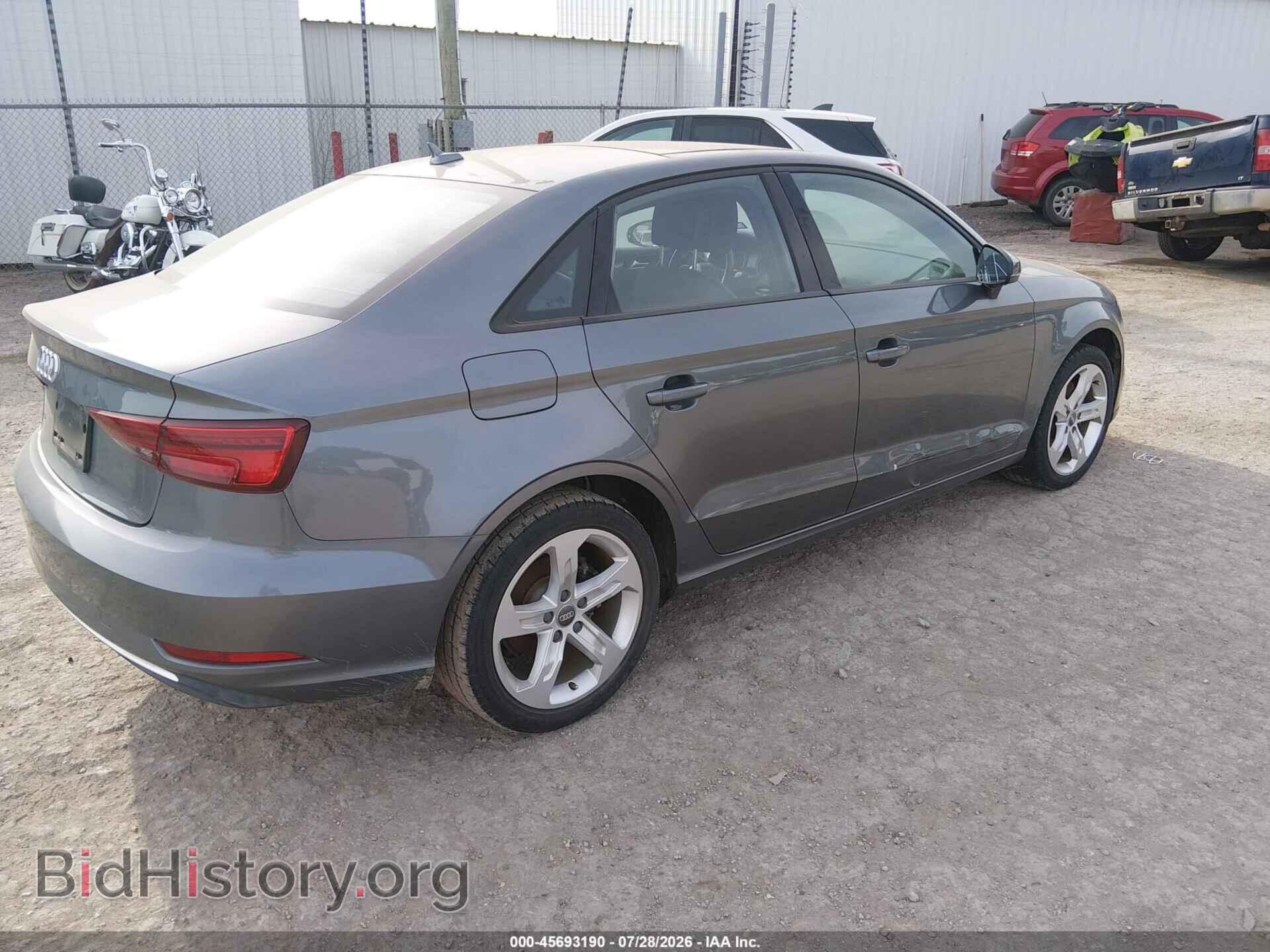 2017 AUDI A3 - VIN: WAUAUGFF3H1023403 - Фото 4