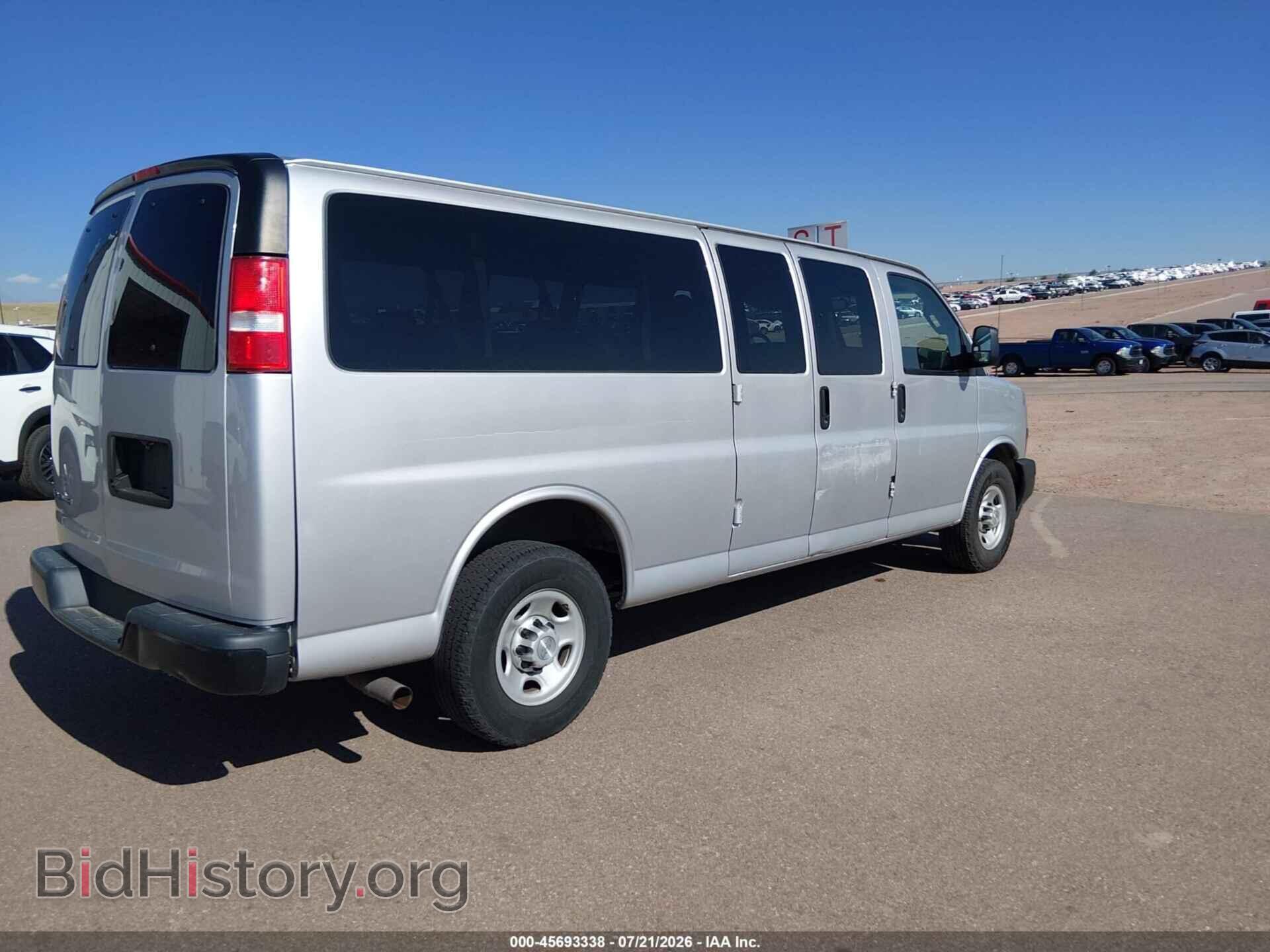 2019 CHEVROLET EXPRESS 3500 - VIN: 1GAZGNFG1K1332247 - Фото 4
