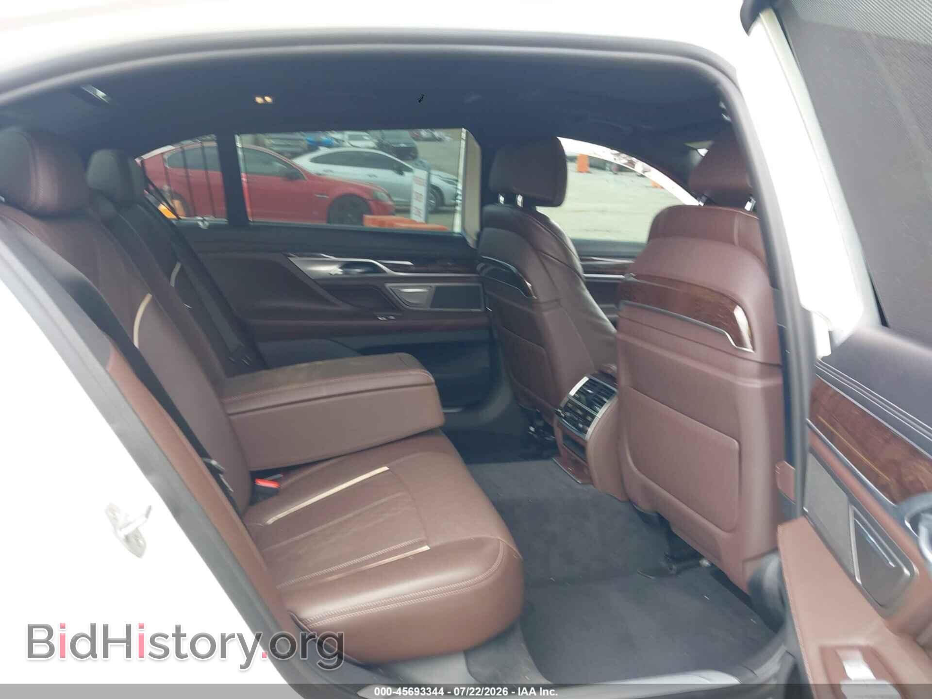 2019 BMW 740I - VIN: WBA7E2C59KB454920 - Фото 8