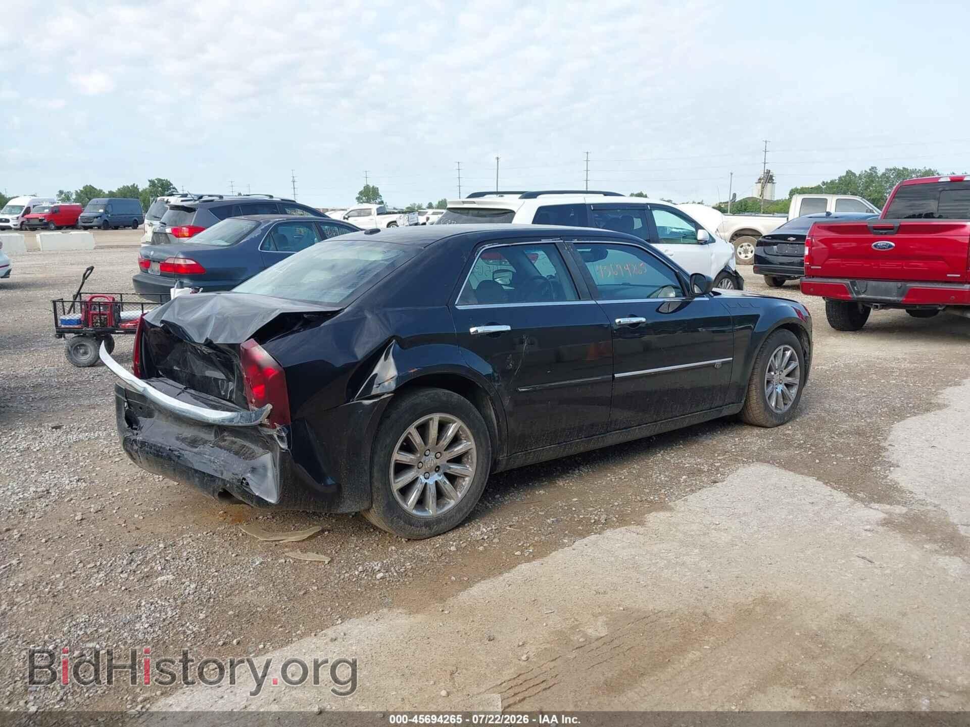 2010 CHRYSLER 300C - VIN: 2C3CA6CT5AH114371 - Фото 4